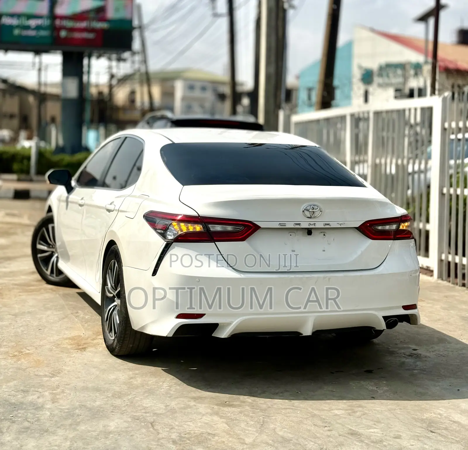 Toyota Camry 2020 White