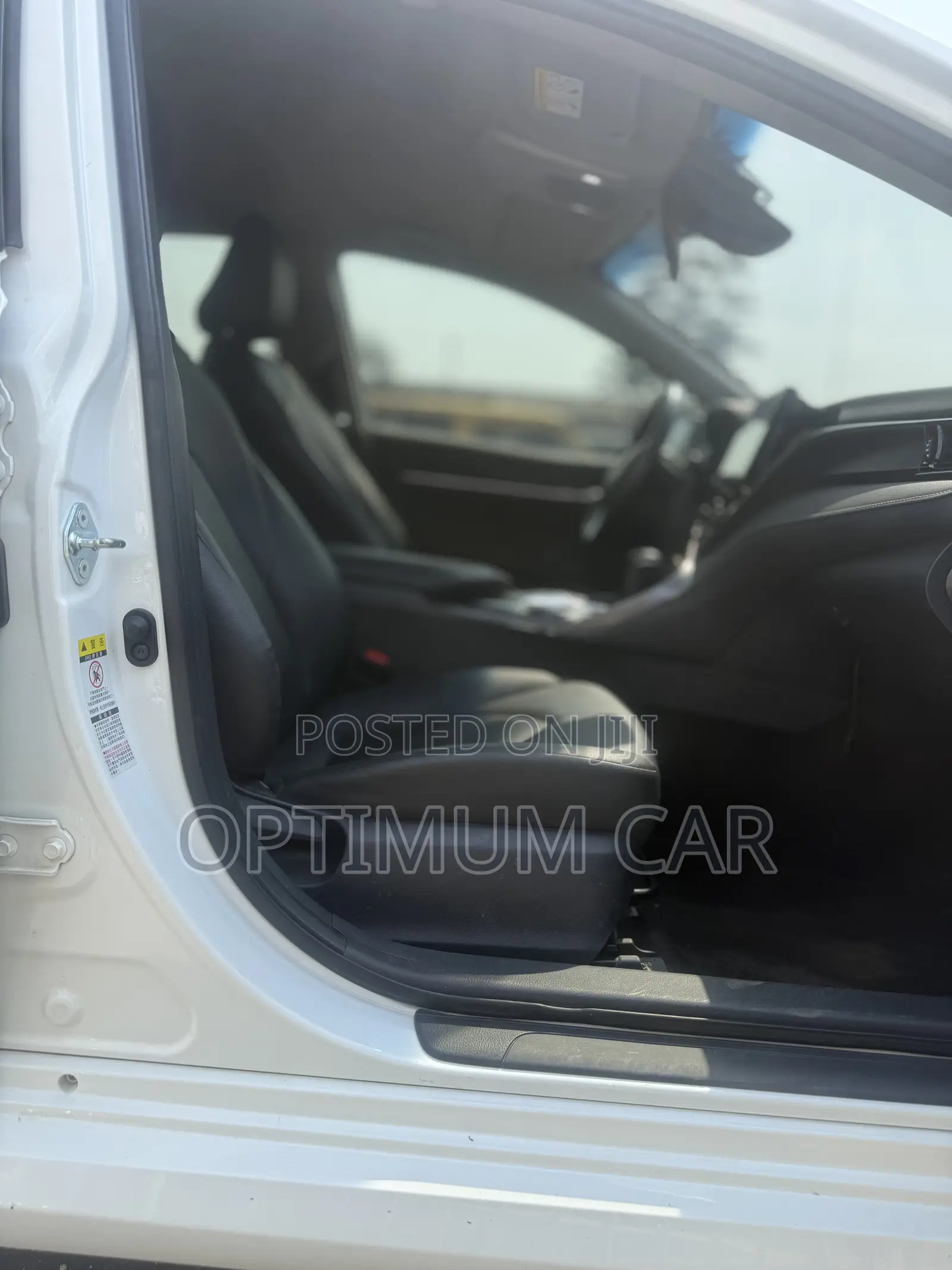 Toyota Camry 2020 White