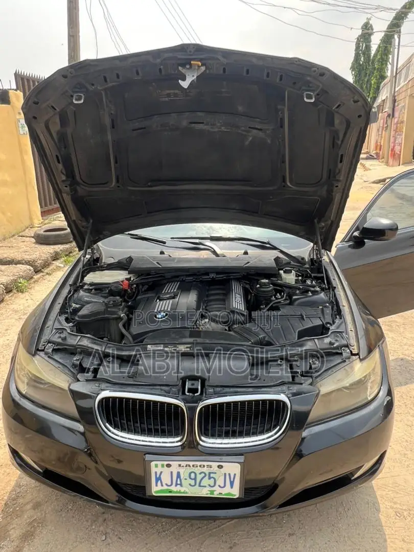 BMW 328i 2012 Black