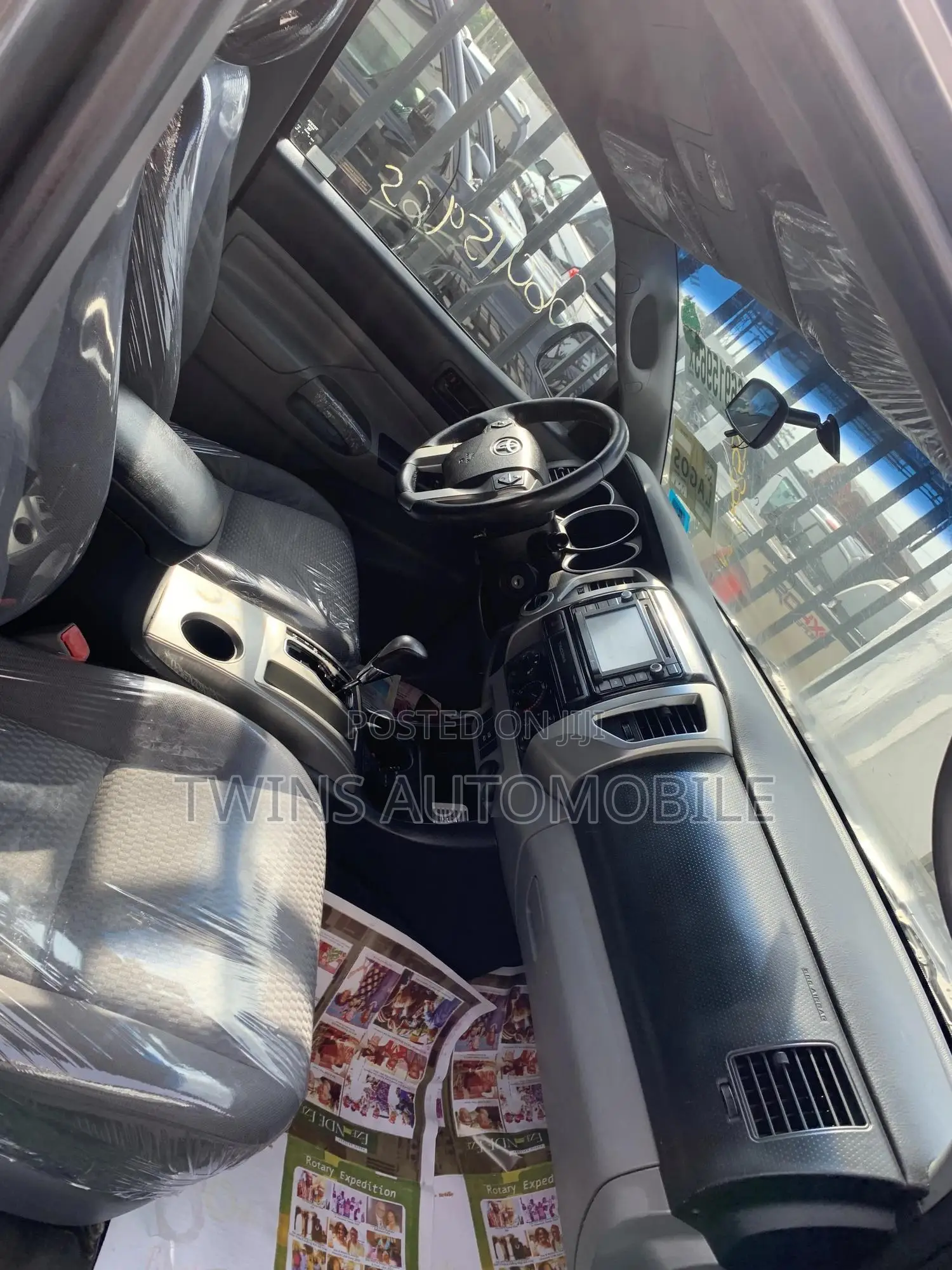 Toyota Tacoma V6 4dr Double Cab 4WD 5.0 ft. SB (4.0L 6cyl 6M) 2015 Gray