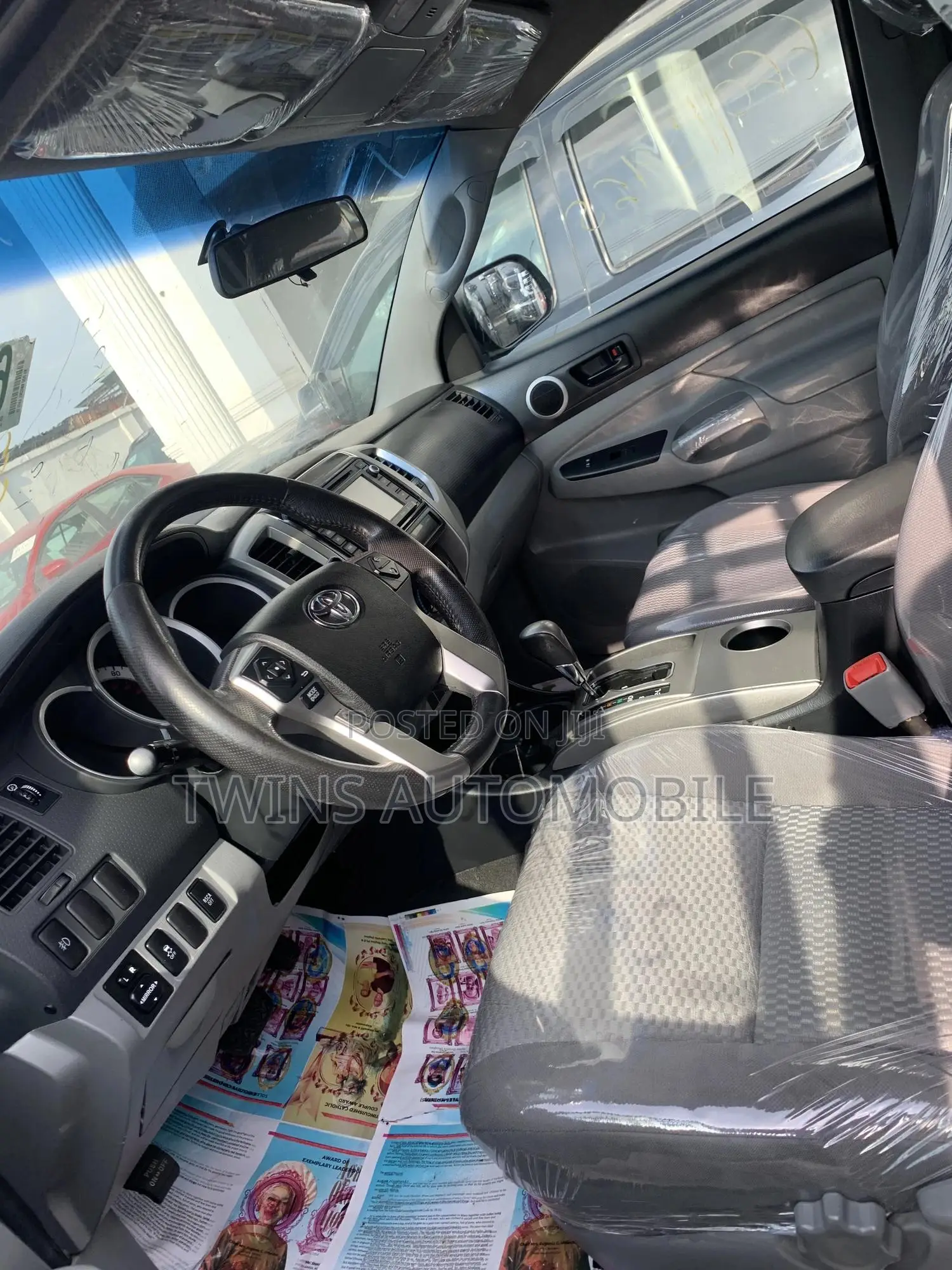 Toyota Tacoma V6 4dr Double Cab 4WD 5.0 ft. SB (4.0L 6cyl 6M) 2015 Gray