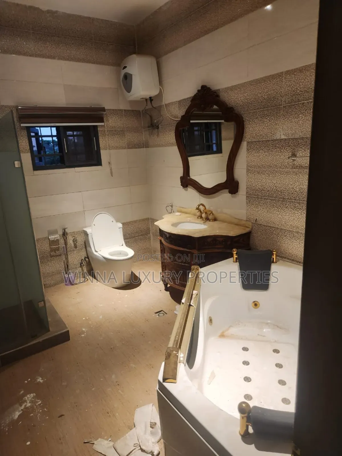 5bdrm Duplex in Apo Legislative for rent