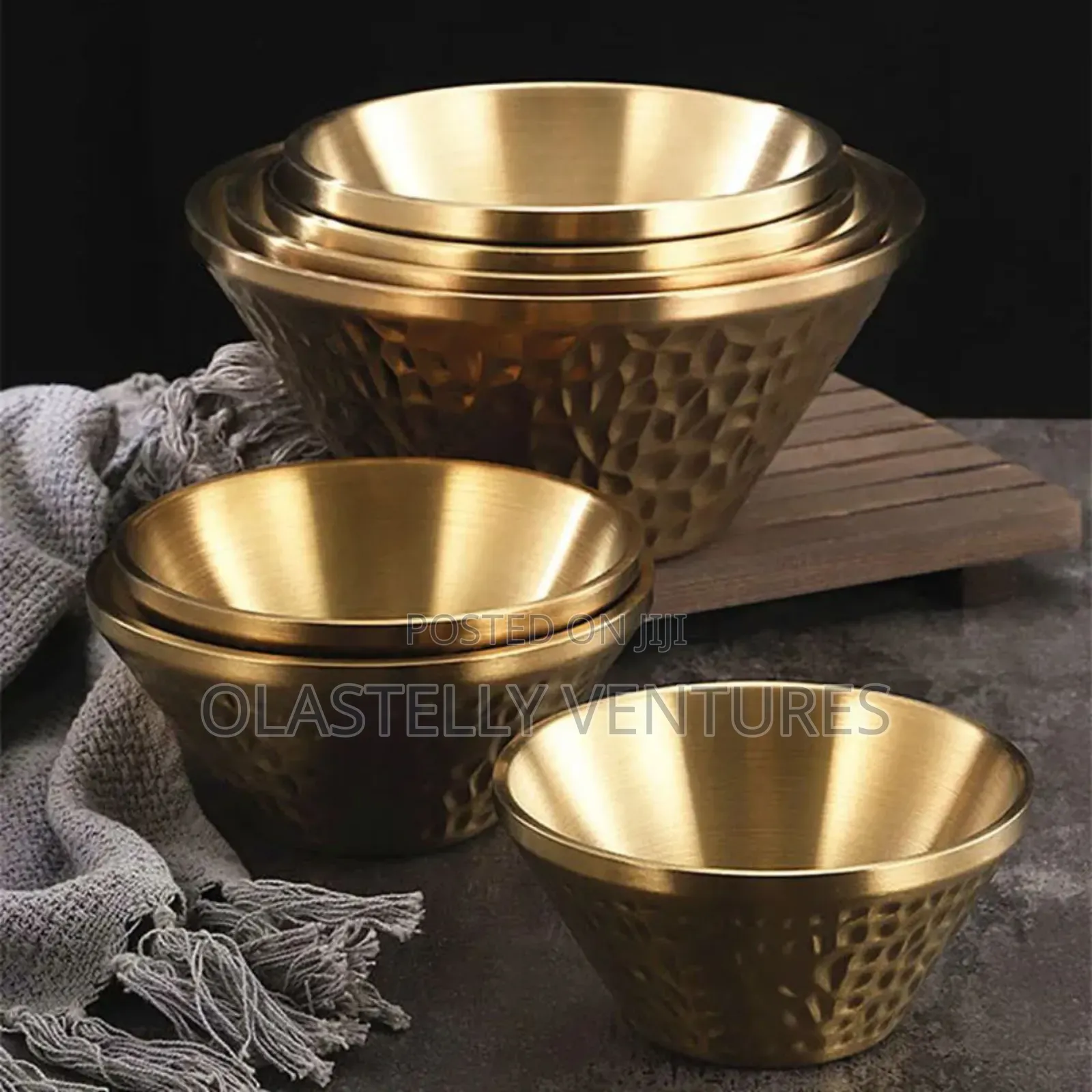 304 Quality Stainless Steel Hammered Double Wall Insulated v Shape Ho