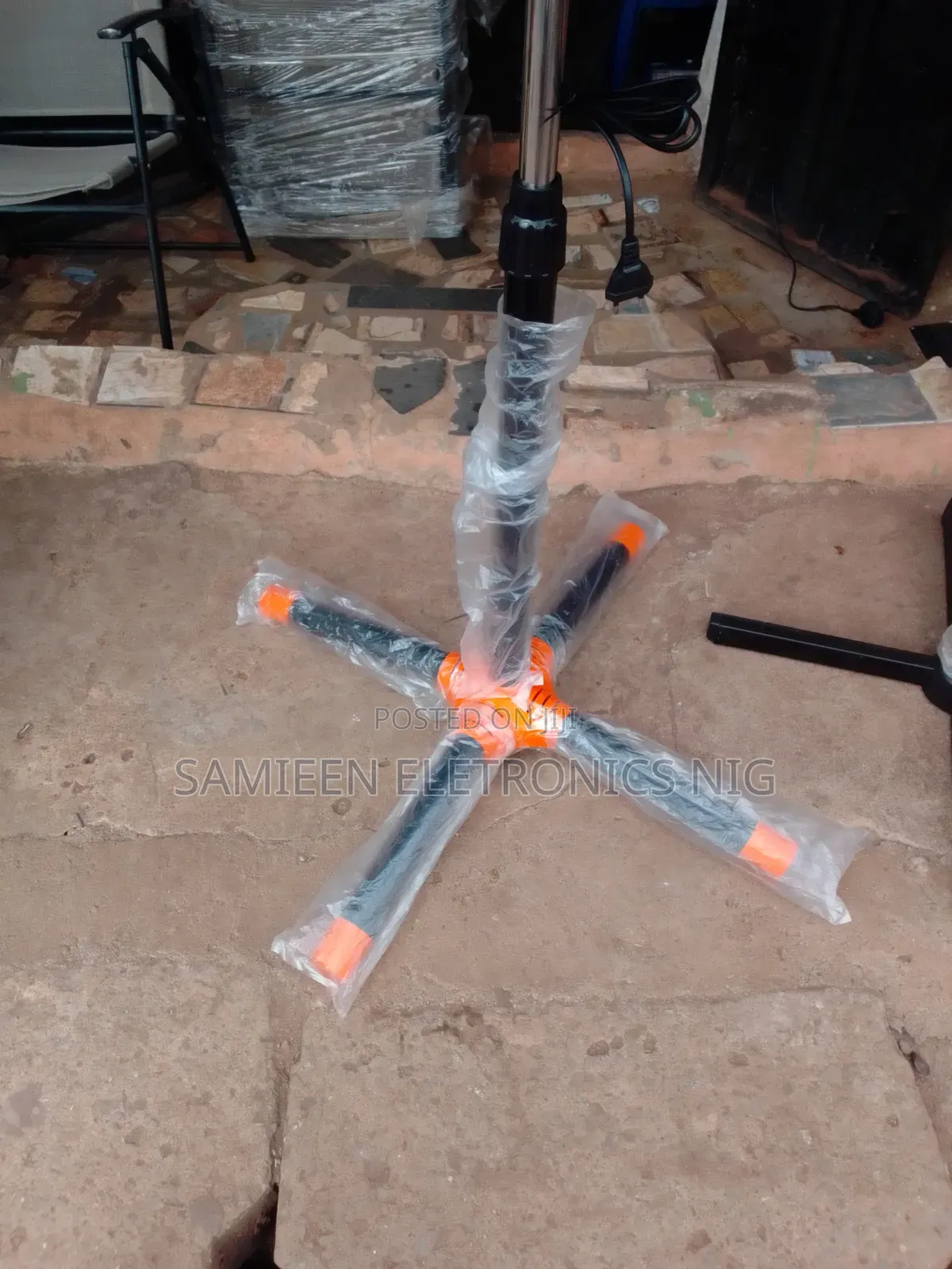 Brand New Astro Standing Fan, 5 Blades, Jet Speed X, Strong Quality