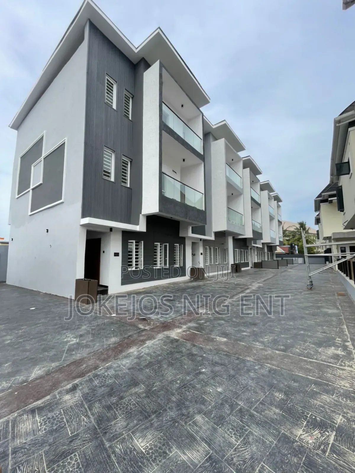 4bdrm Townhouse/Terrace in Ogunfayo Community, Awoyaya for sale