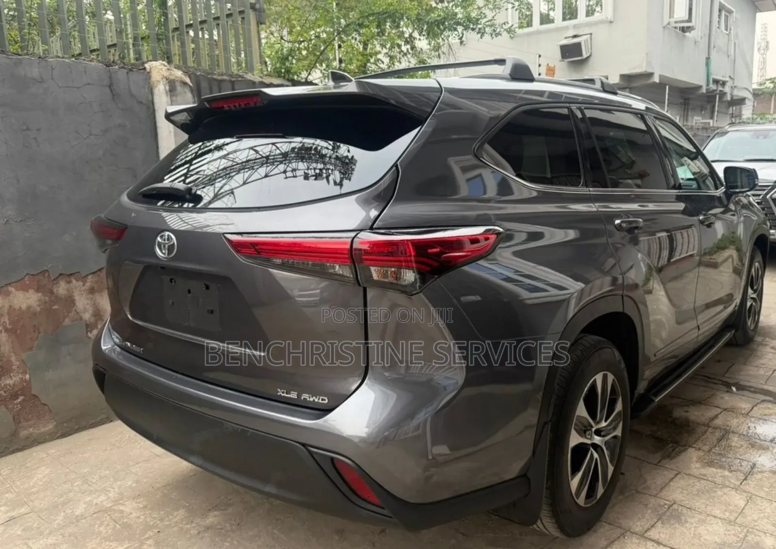 Toyota Highlander XLE 2022 Gray