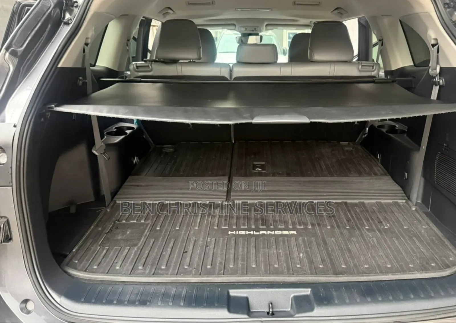 Toyota Highlander XLE 2022 Gray