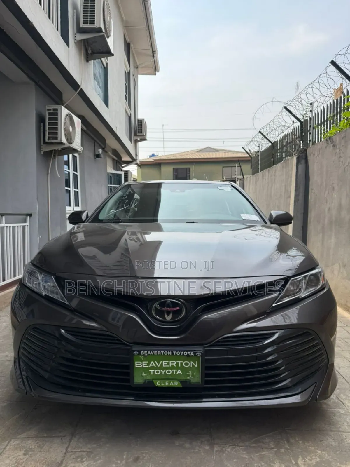Toyota Camry LE (2.5L 4cyl 8A) 2019 Gray