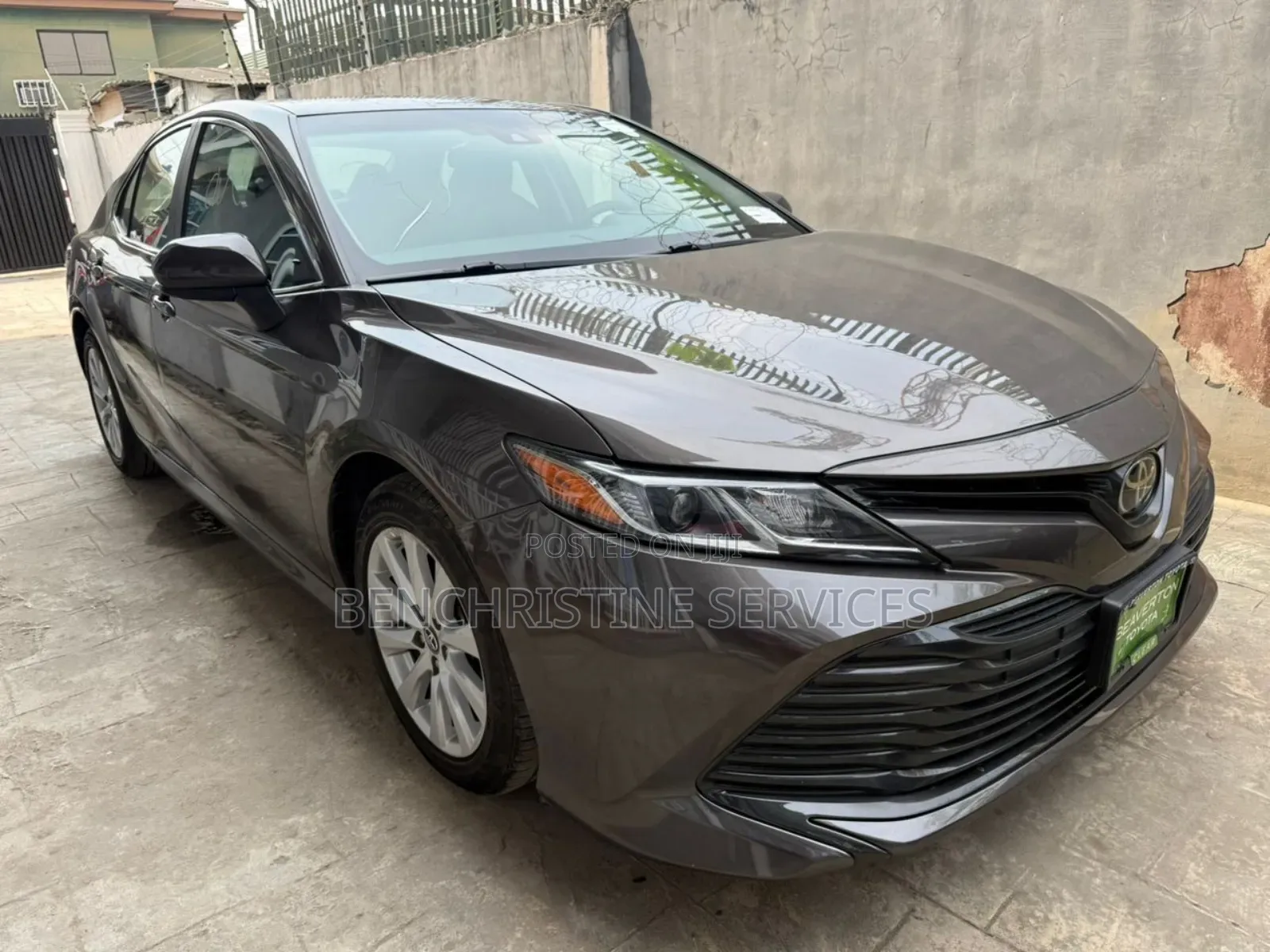 Toyota Camry LE (2.5L 4cyl 8A) 2019 Gray
