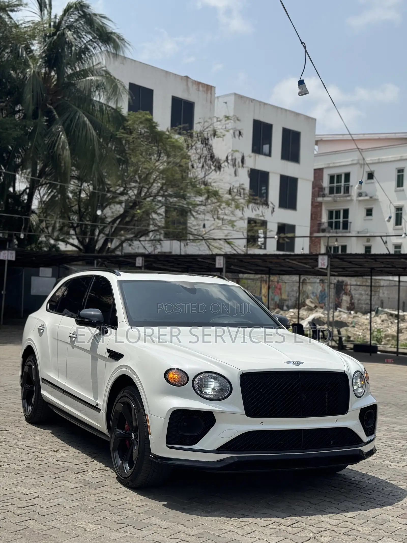 Bentley Bentayga 2022 White
