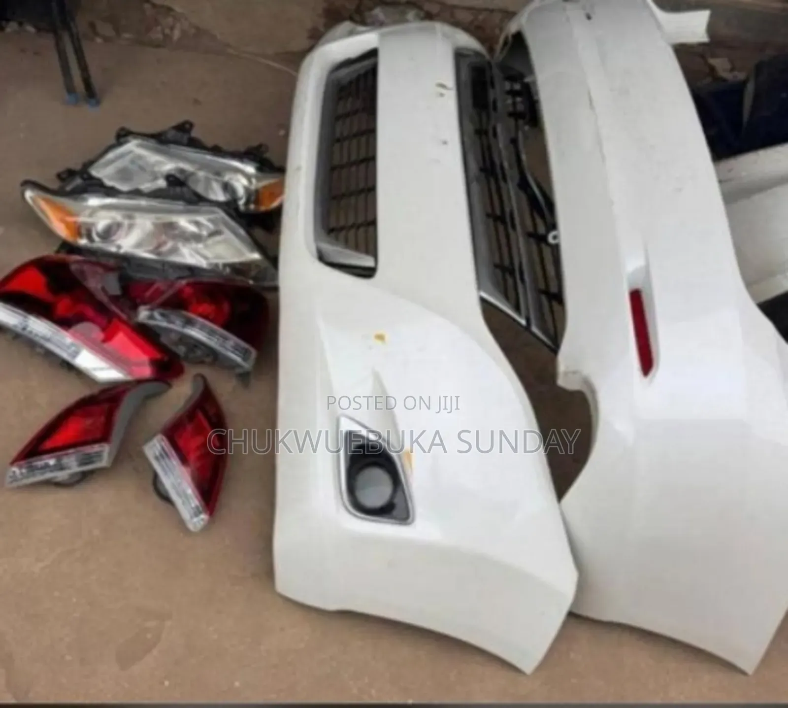 Complete Front and Back Bumper Venza 2015