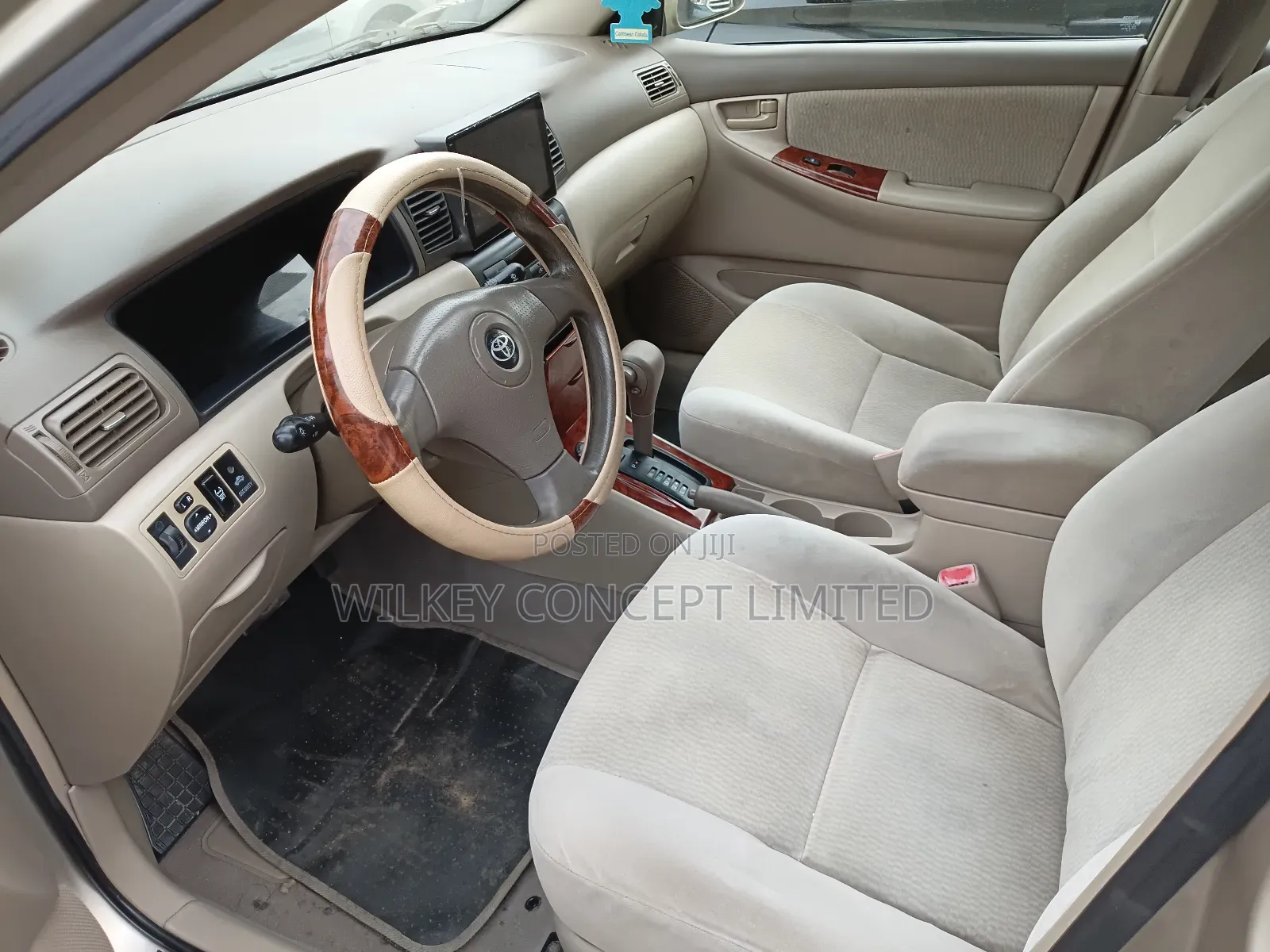 Toyota Corolla 2008 Gold