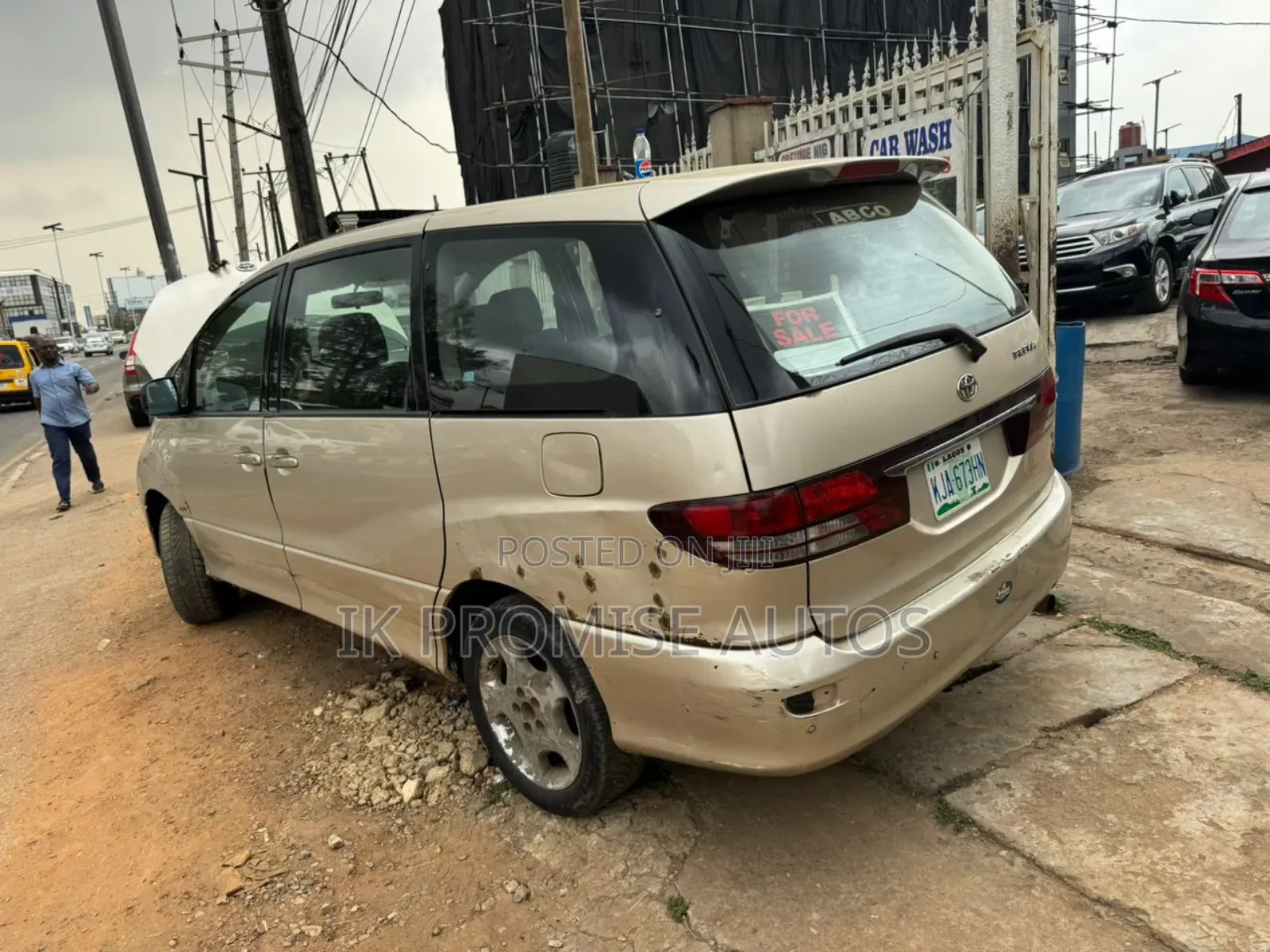 Toyota Previa 2000 Gold