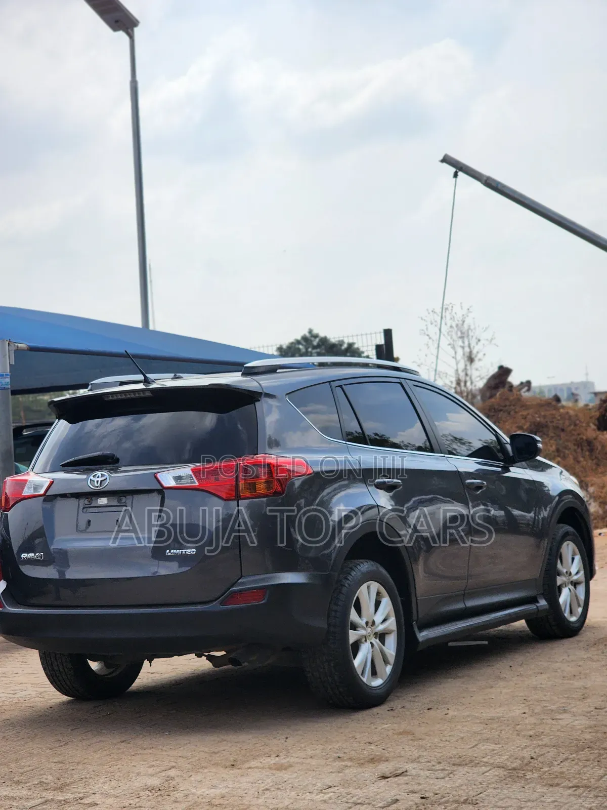 Toyota RAV4 Limited 4dr SUV (2.5L 4cyl 6A) 2014 Gray