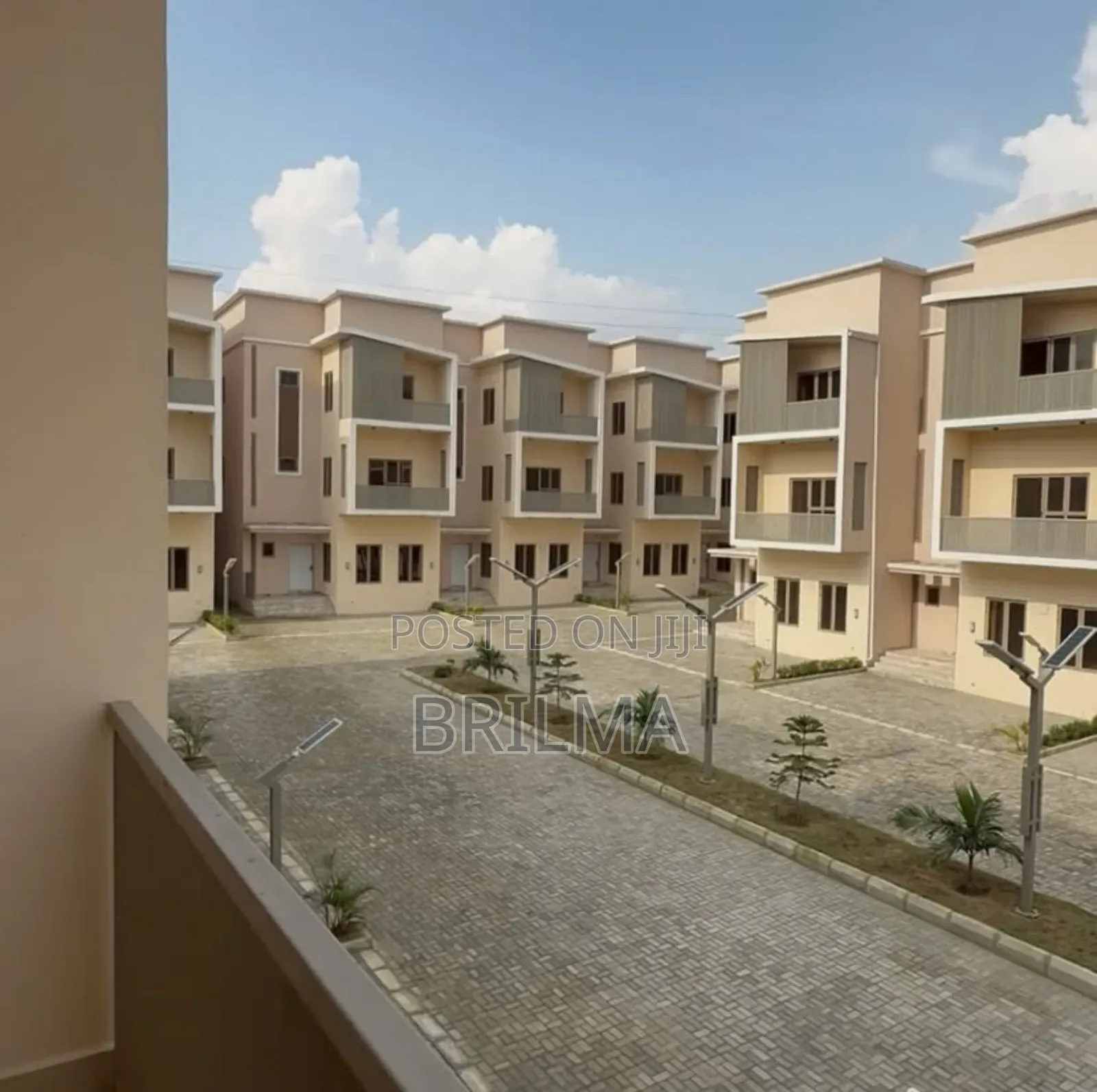 4bdrm Duplex in Dawaki for sale