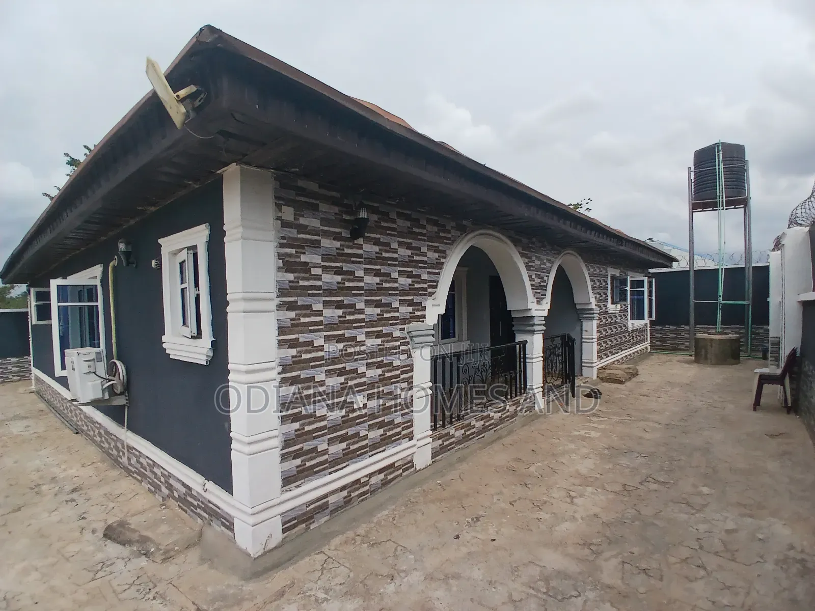 3bdrm Bungalow in Ayedarade, Omi Adio, Ibadan for sale