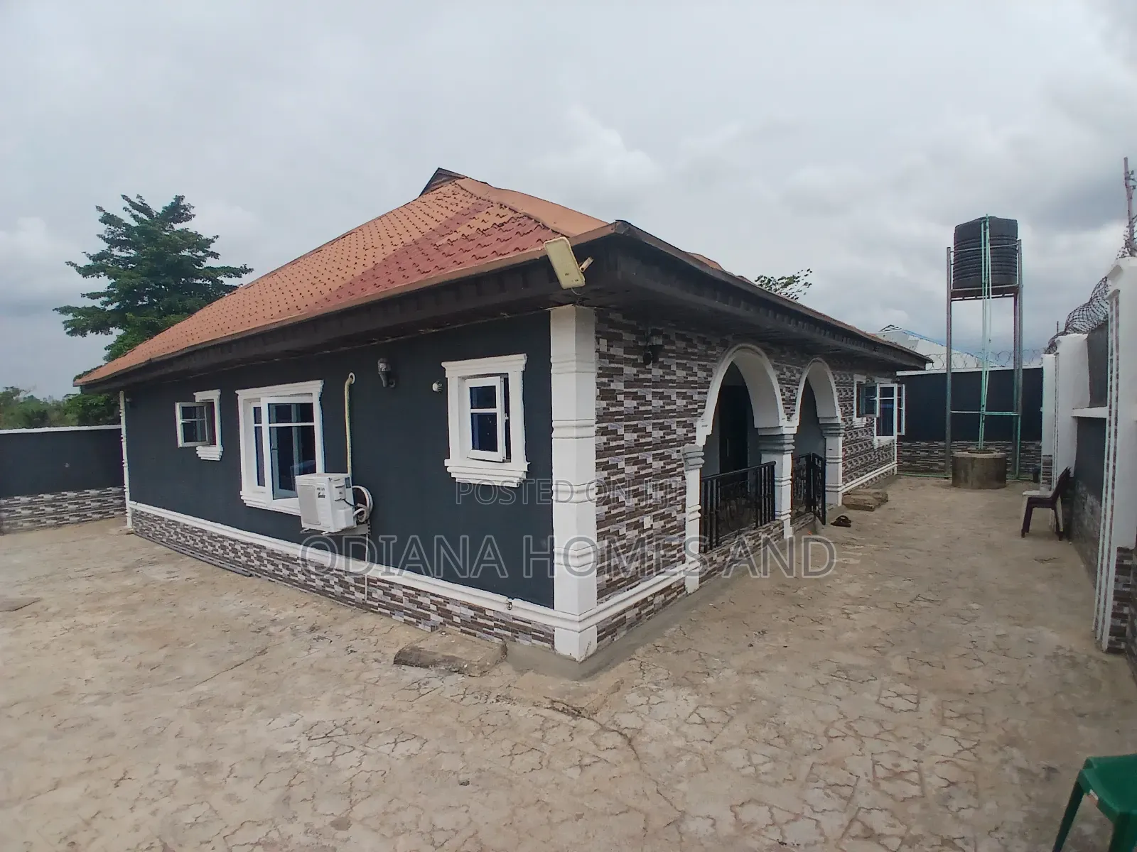 3bdrm Bungalow in Ayedarade, Omi Adio, Ibadan for sale