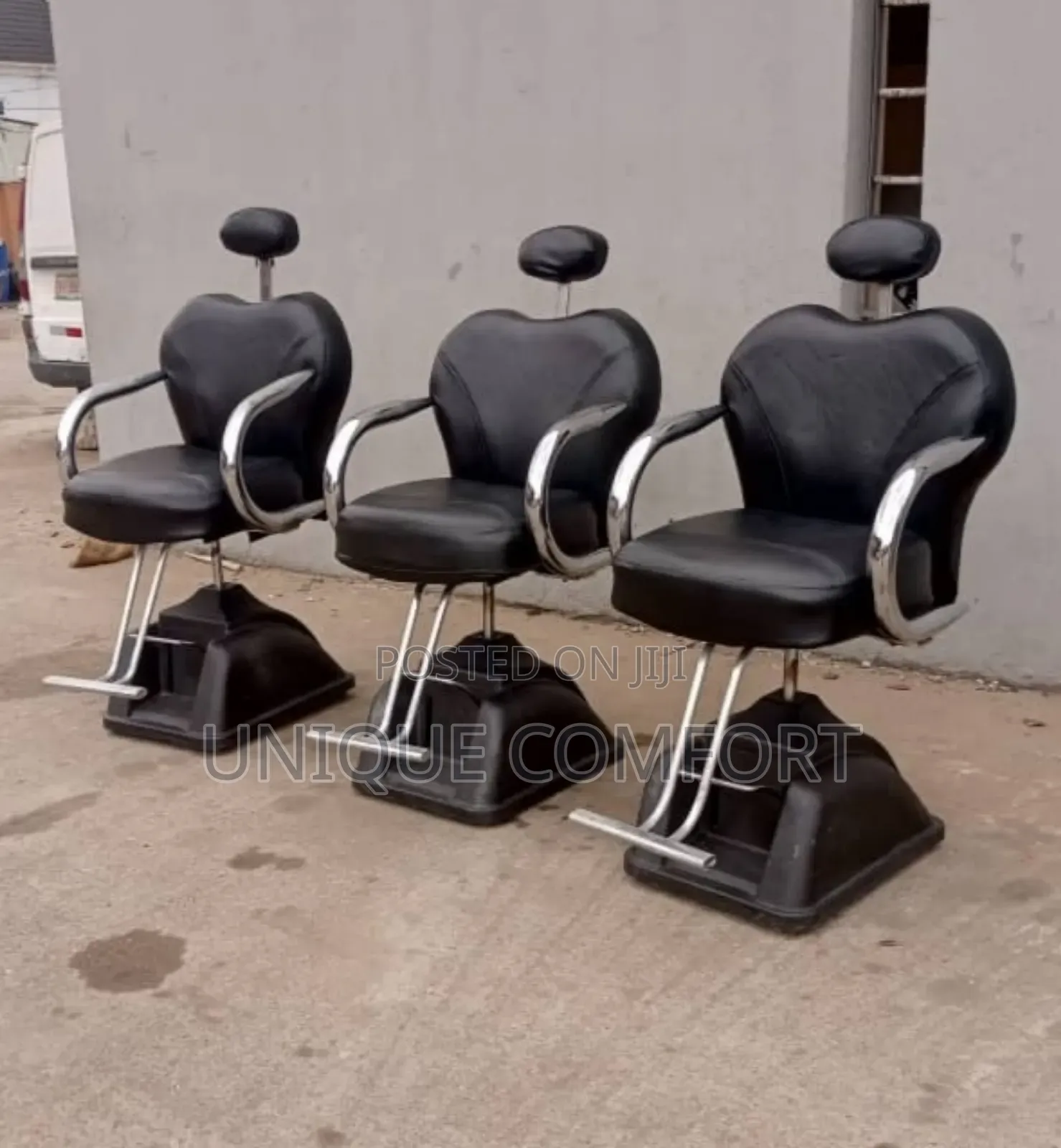 Imported Executive Salon Rolling Recliner Barber Chair ( Each)