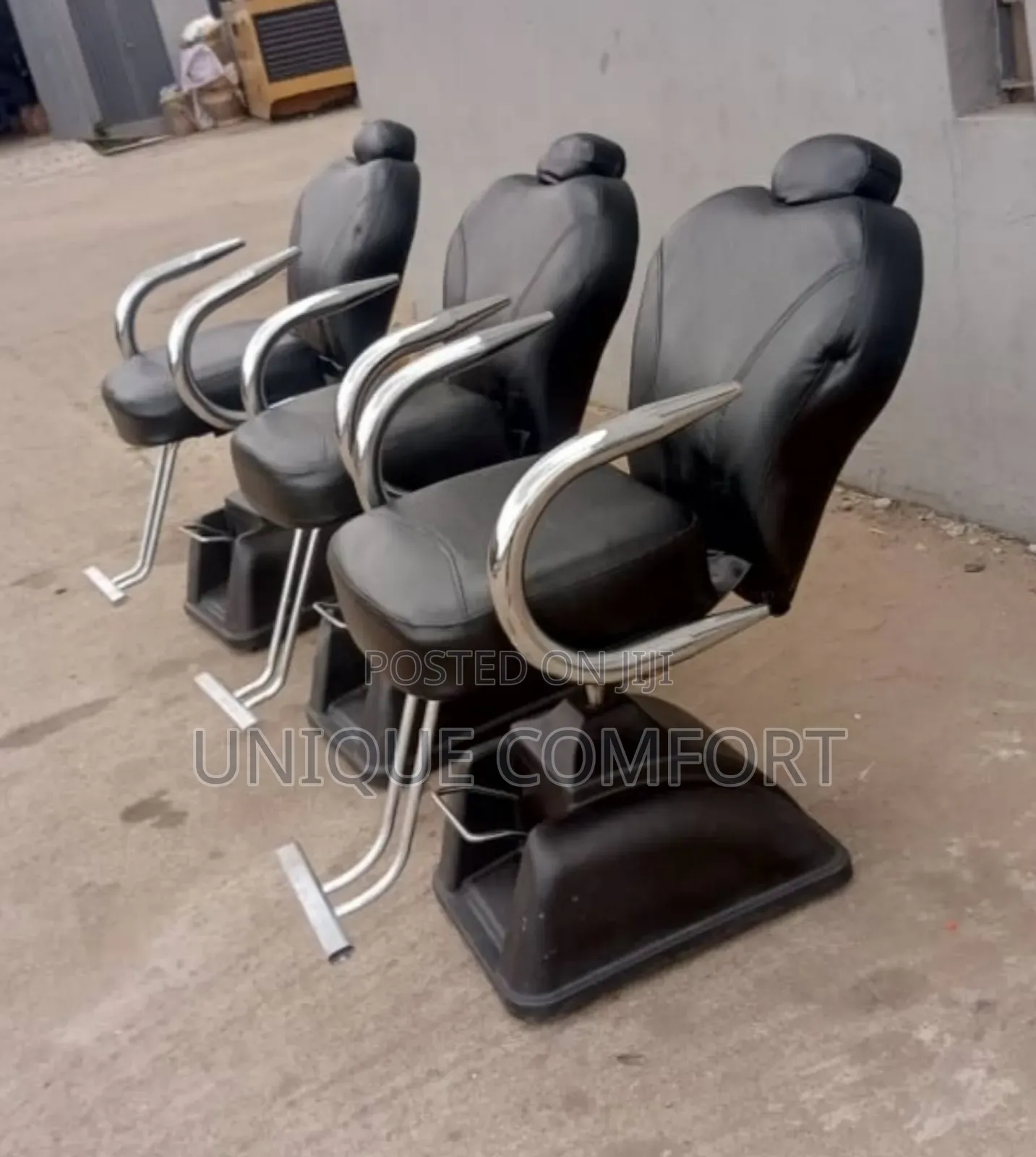 Imported Executive Salon Rolling Recliner Barber Chair ( Each)