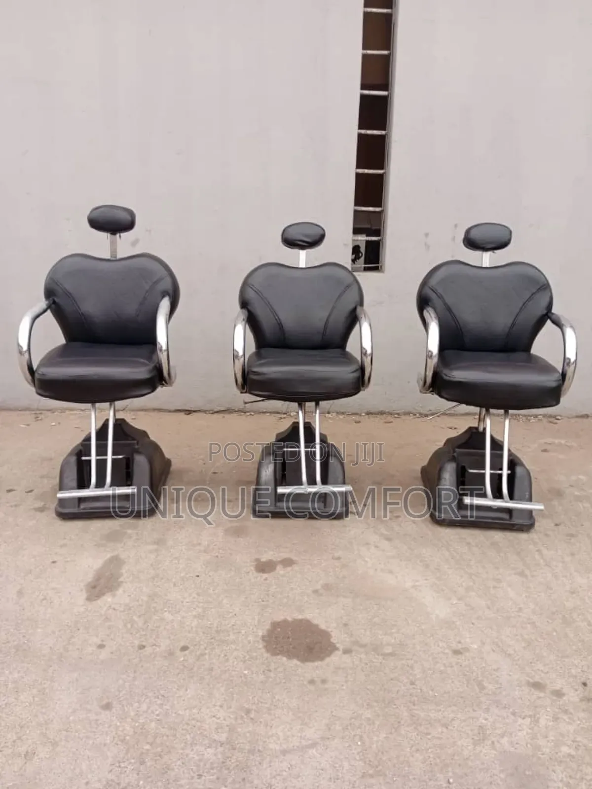 Imported Executive Salon Rolling Recliner Chair ( Each)
