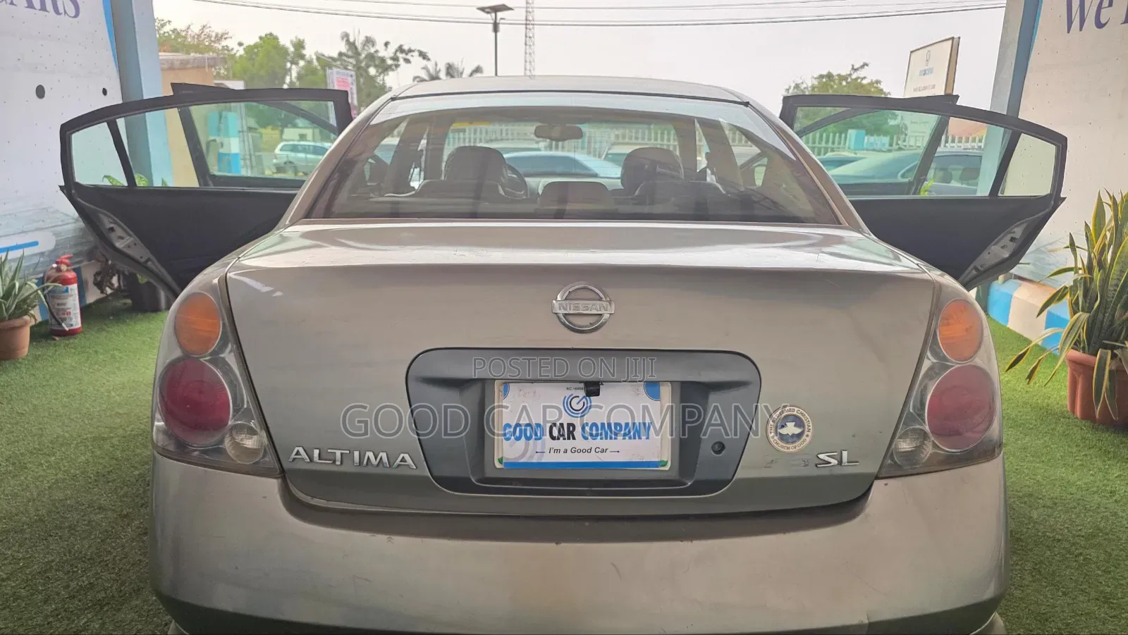 Nissan Altima 2002 Gold