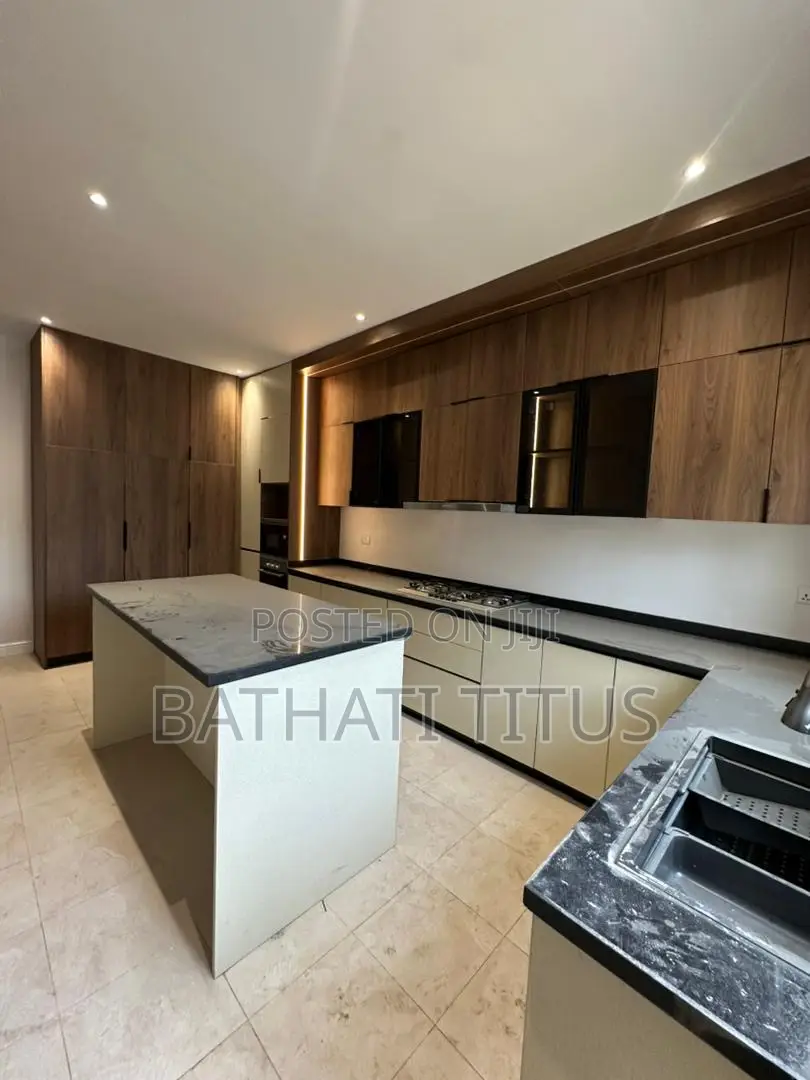 5bdrm Duplex in Bilaad Estate, Jabi for sale