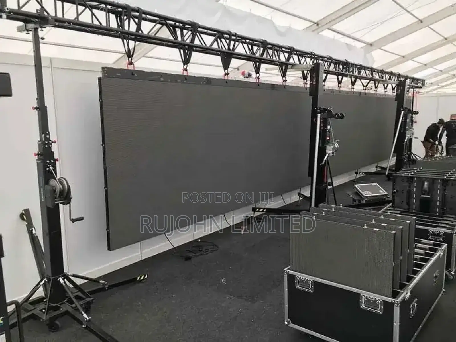 A Pair of 6m Heavy Duty Stand for Hanging Led Screen and Stage Truss .