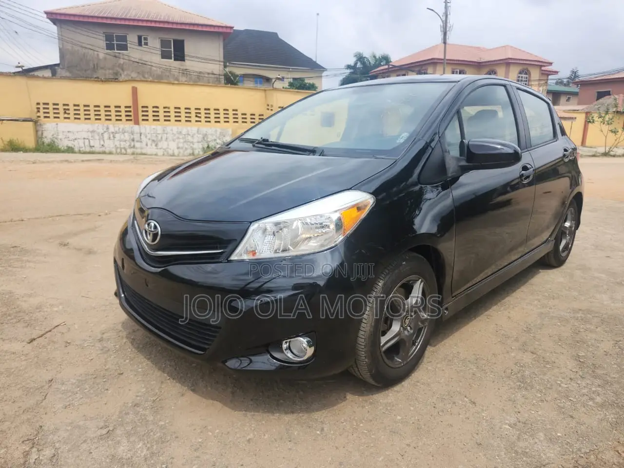 Toyota Yaris 2012 Black