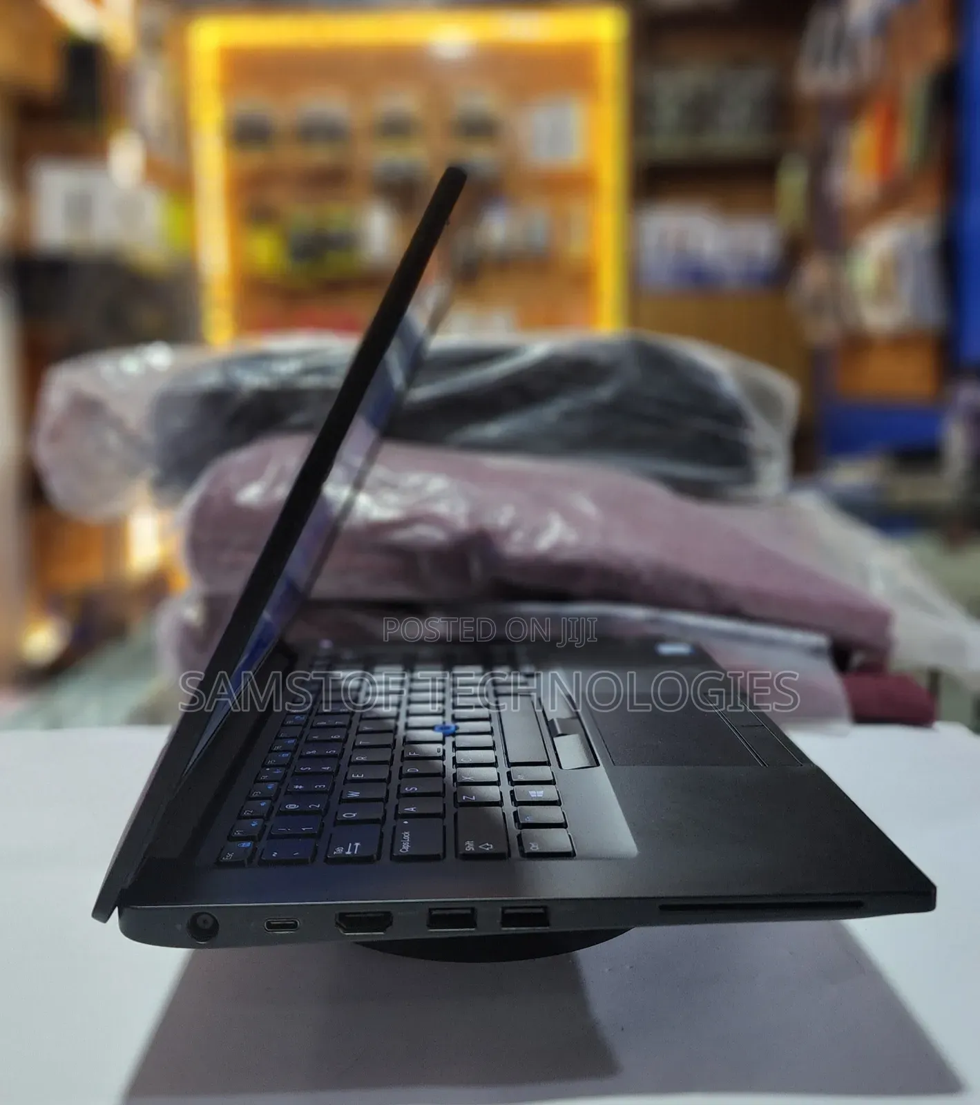 Laptop Dell Latitude 7490 16GB Intel Core i7 SSD 256GB