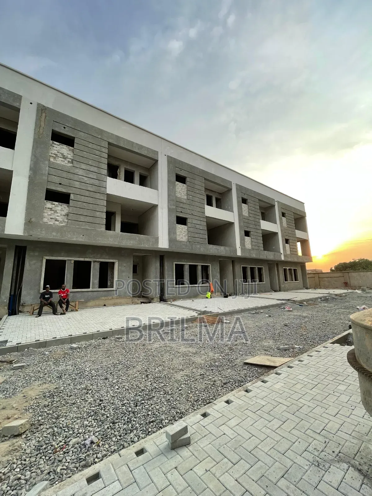4bdrm Duplex in Katampe for sale