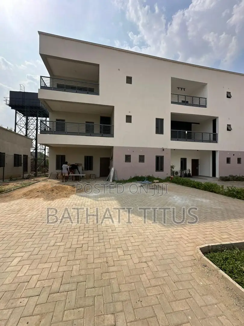 5bdrm Duplex in Kado for sale