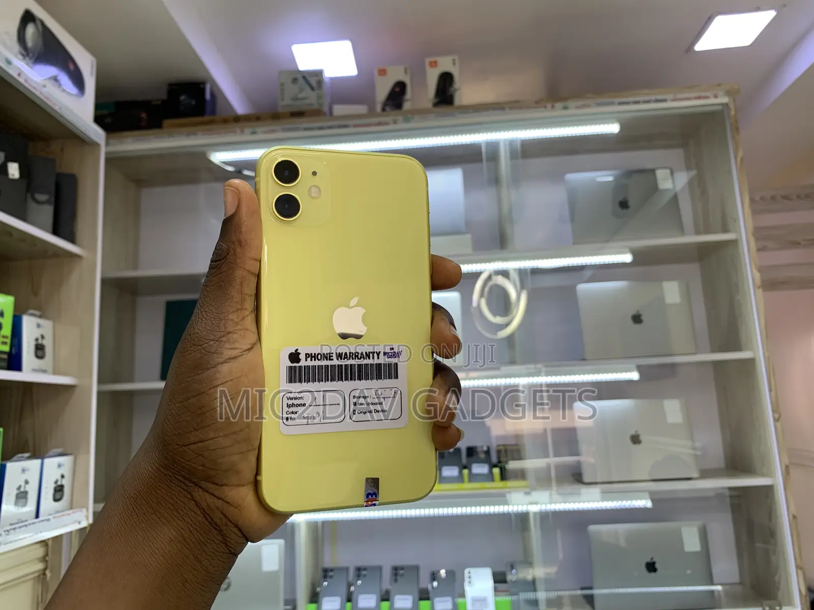 Apple iPhone 11 64 GB Yellow