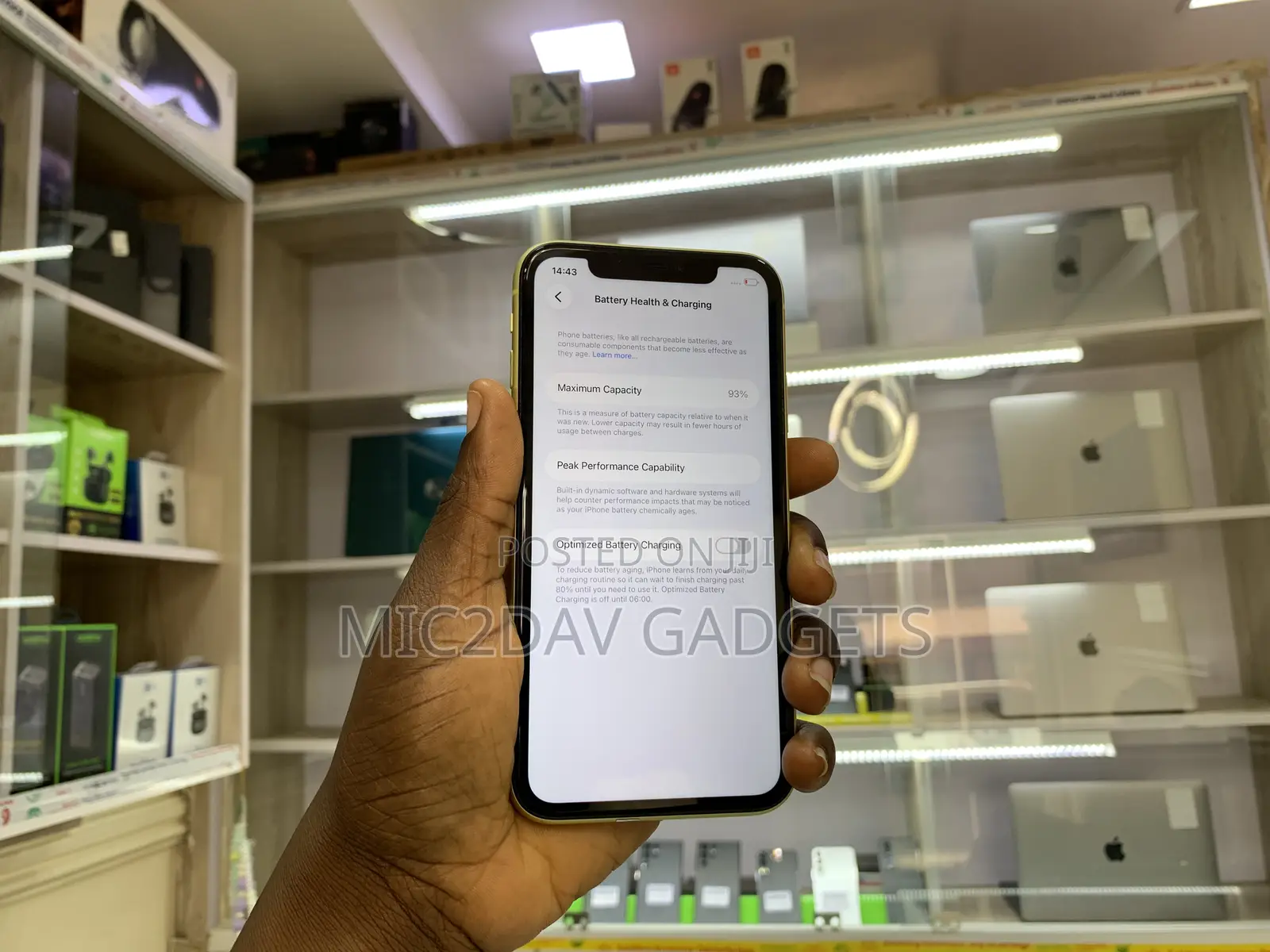Apple iPhone 11 64 GB Yellow