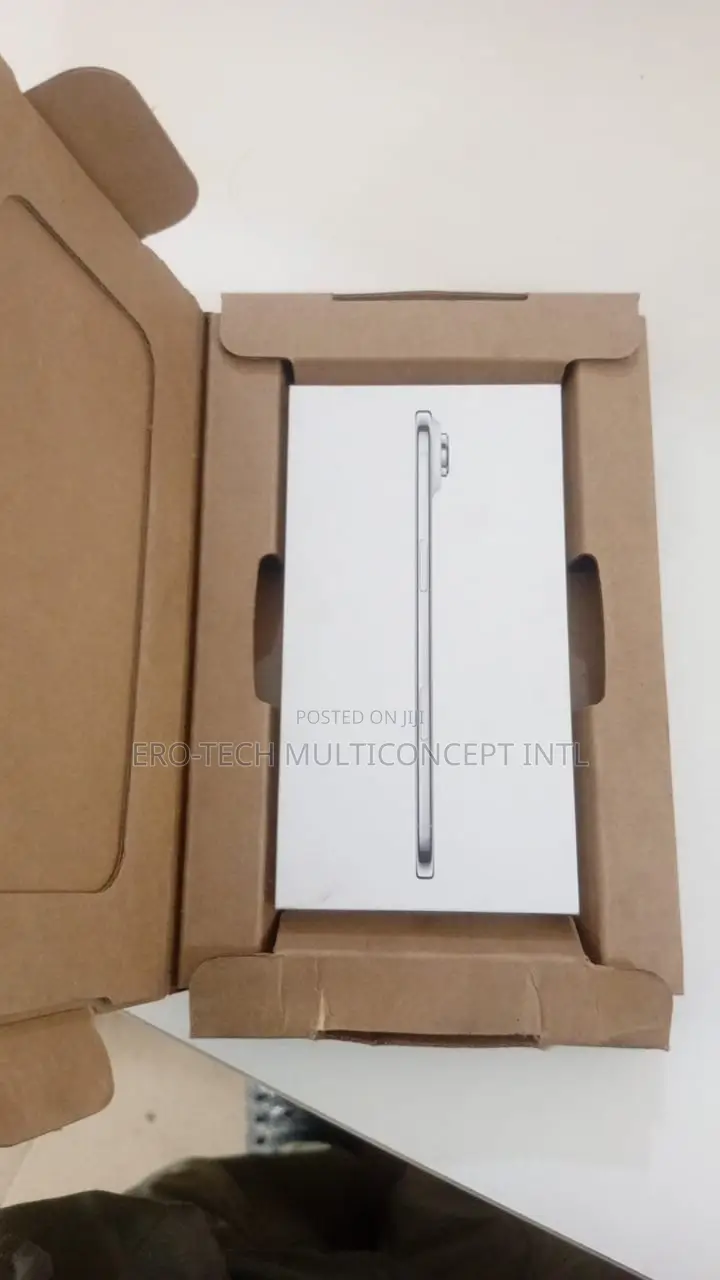 New Apple iPhone Air 256 GB White