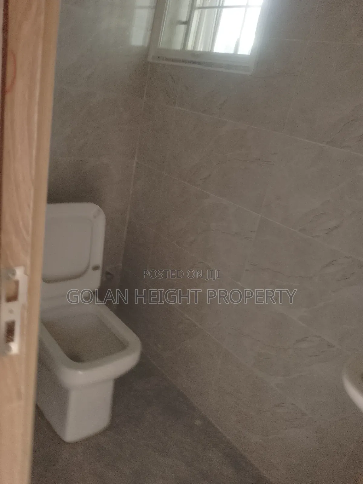 3bdrm Townhouse / Terrace in Gwarinpa for rent