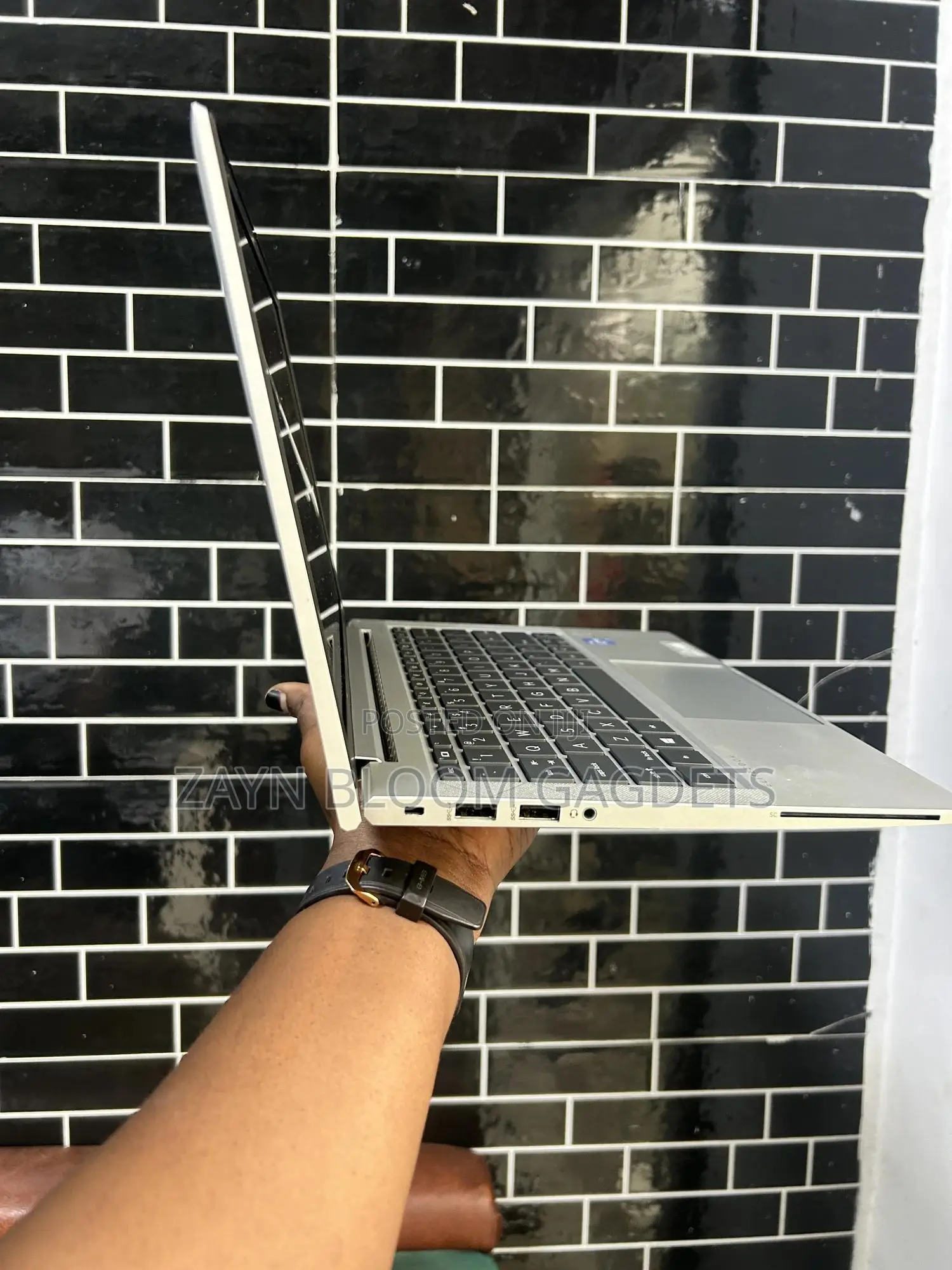 Laptop HP EliteBook 830 G8 16GB Intel Core I7 SSD 512GB