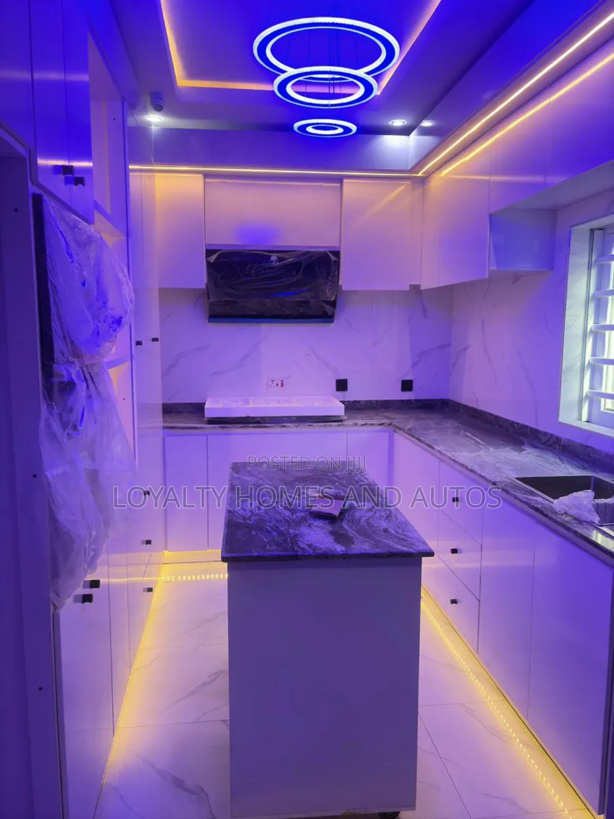 5bdrm Duplex in Oko-Oba for sale
