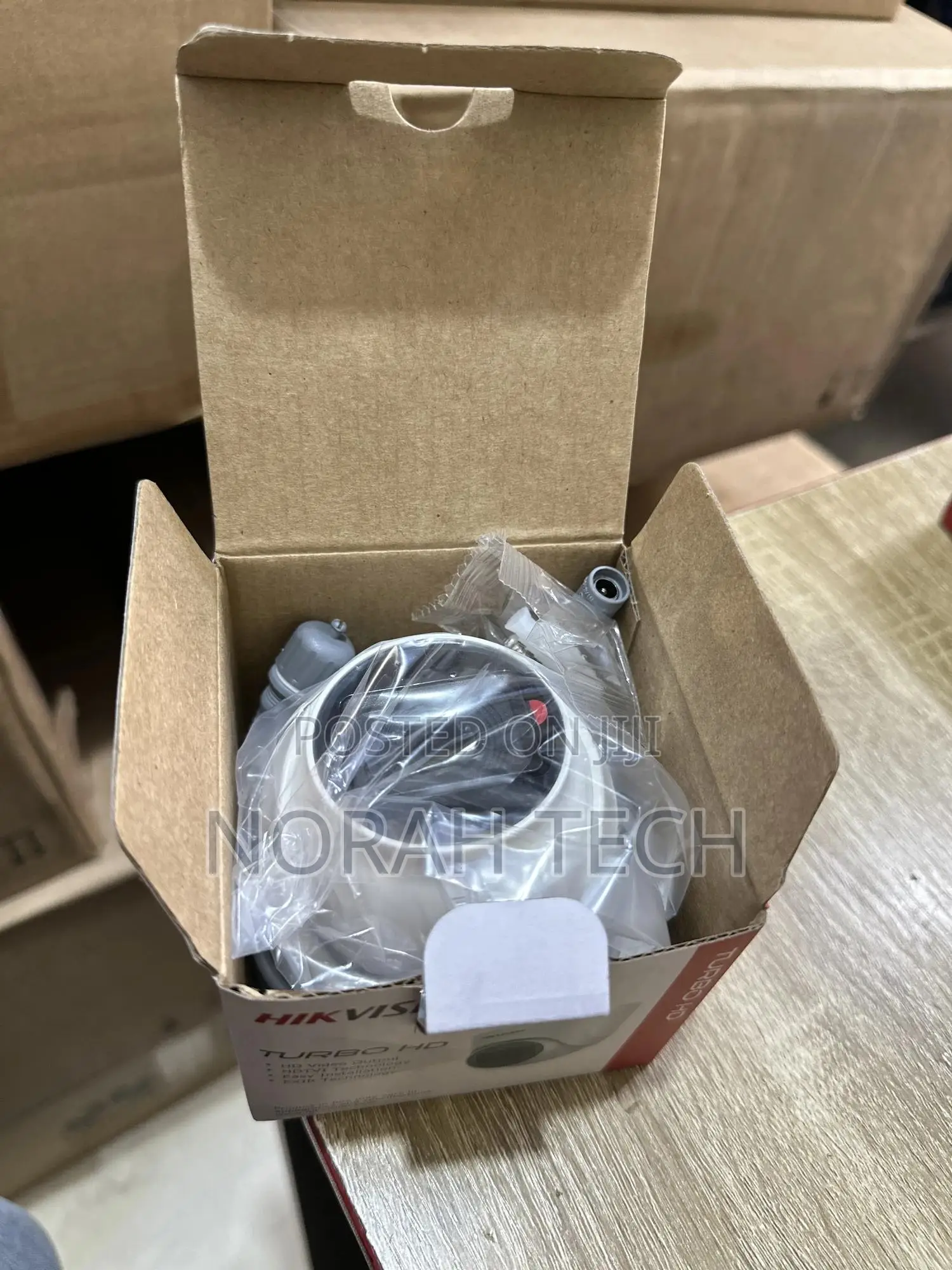 Ds-2ce76d0t-Exipf Hikvision 2mp Analog Indoor Camer