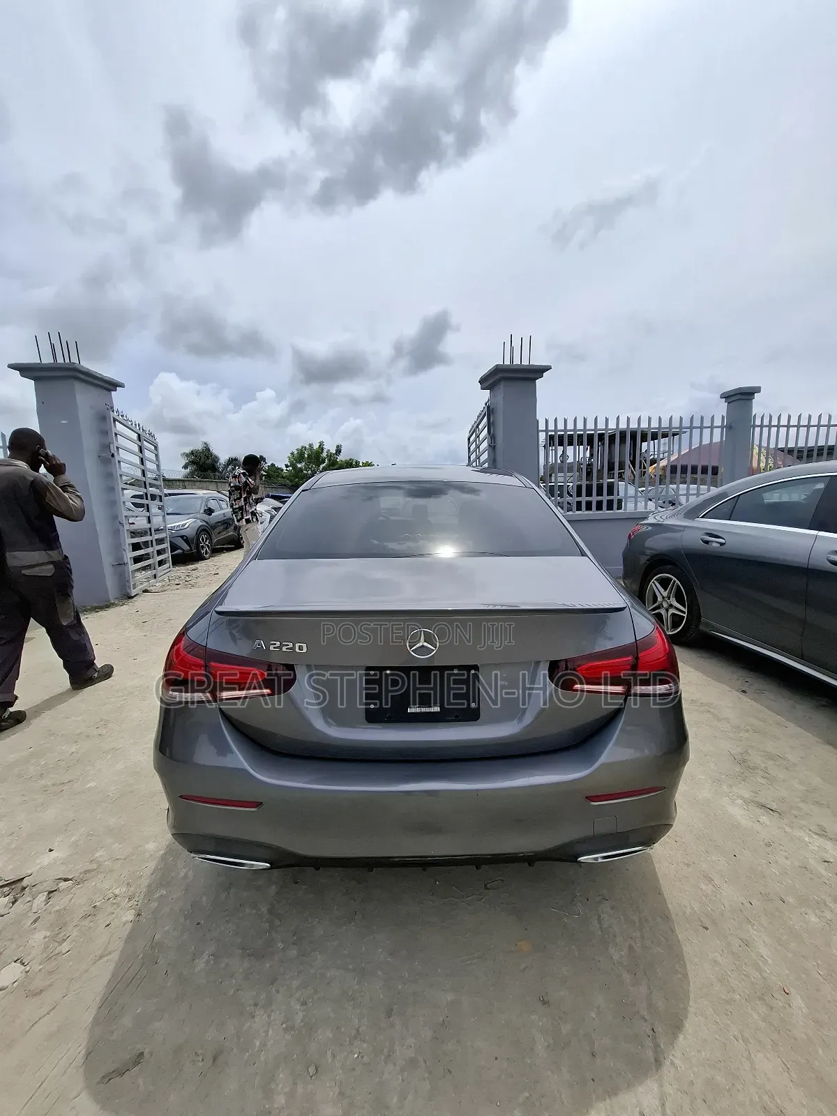 Mercedes-Benz 220 2020 Gray