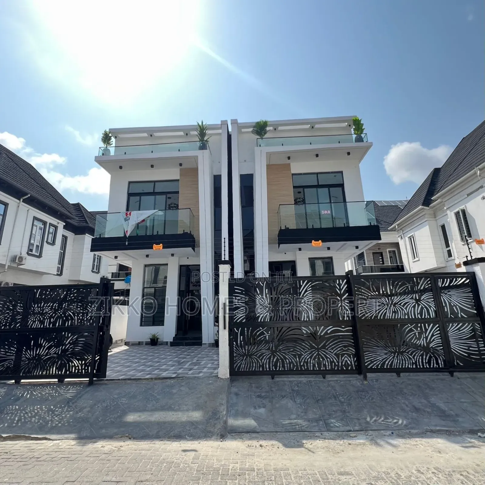 4bdrm Duplex in Orchid Road, Lekki for sale