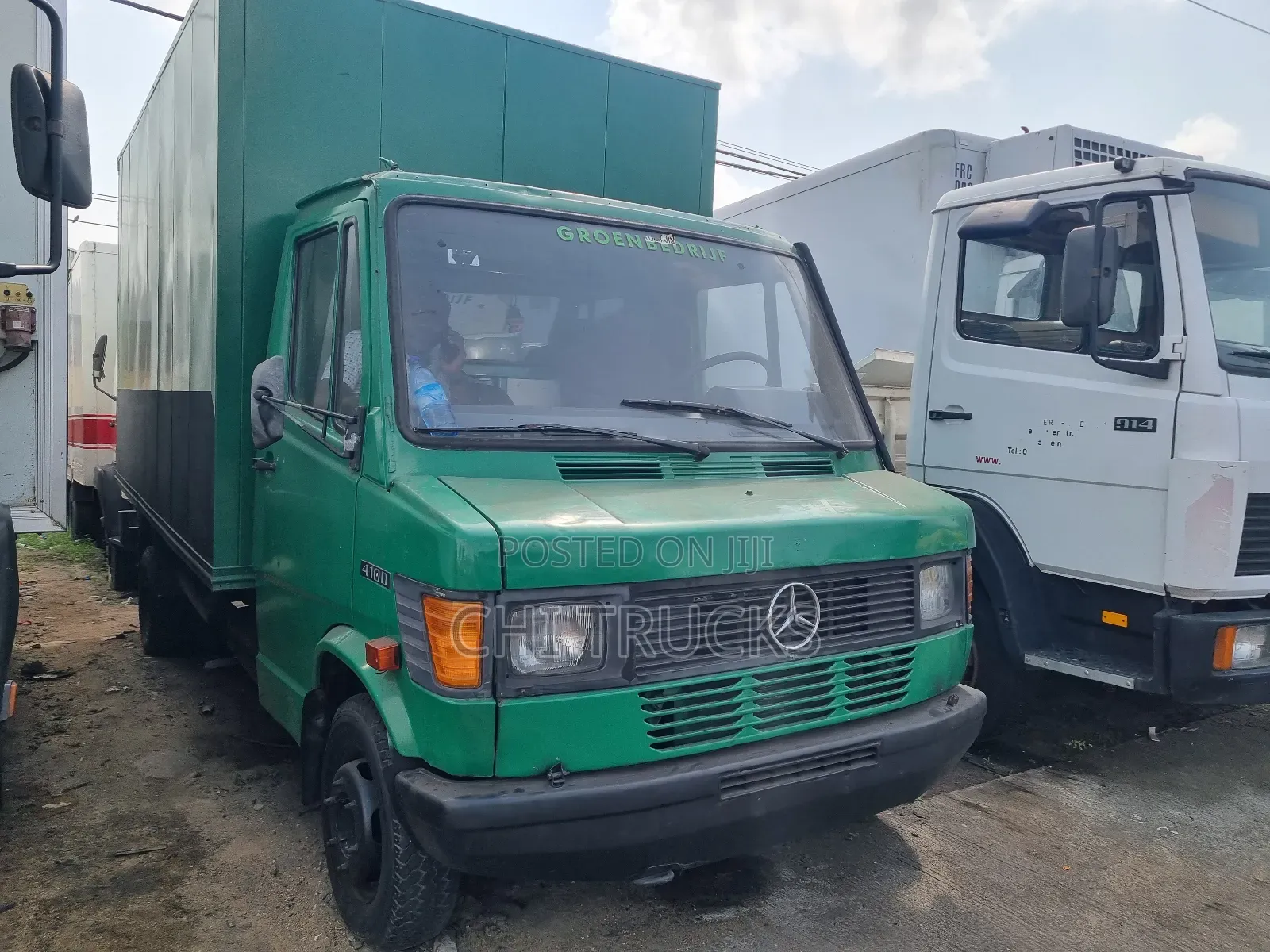 Mercedes Benz 410d Container Truck