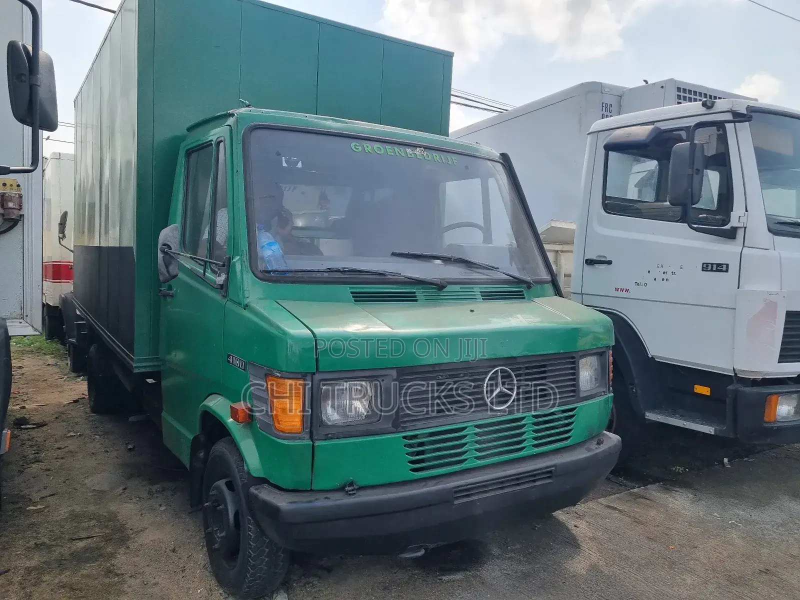 Mercedes Benz 410d Container Truck