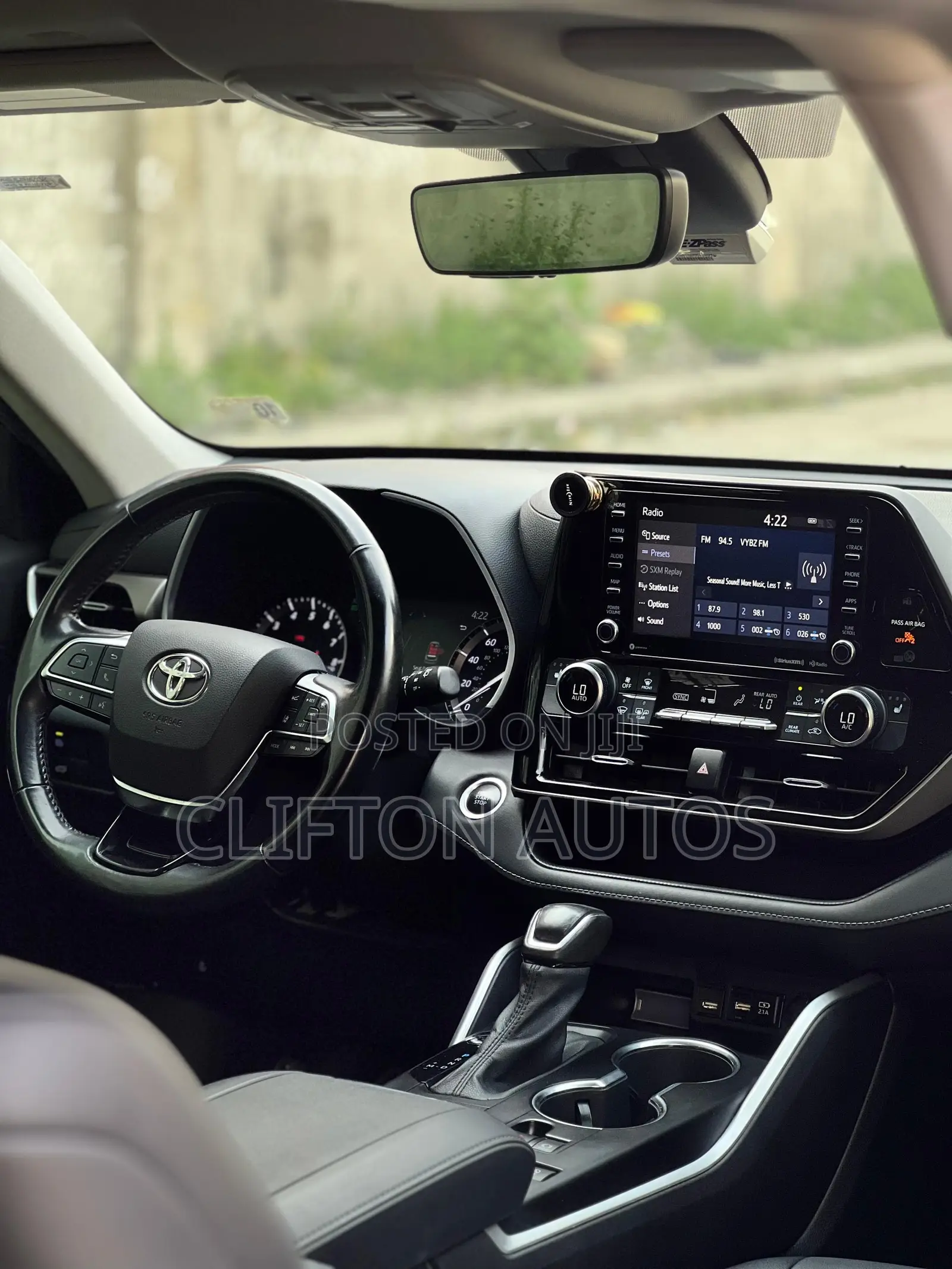 Toyota Highlander XLE AWD 2020 Silver