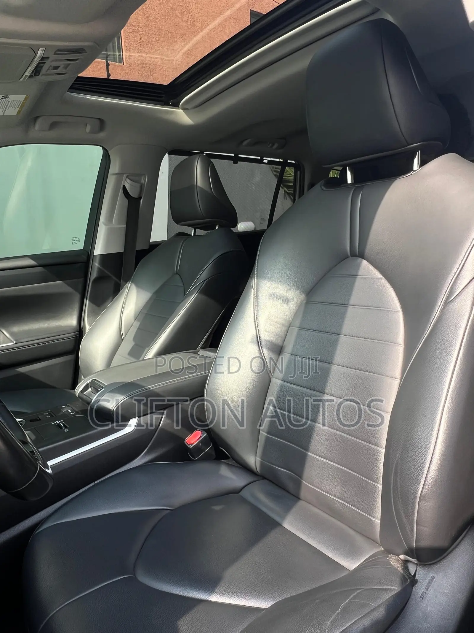 Toyota Highlander XLE AWD 2020 Silver