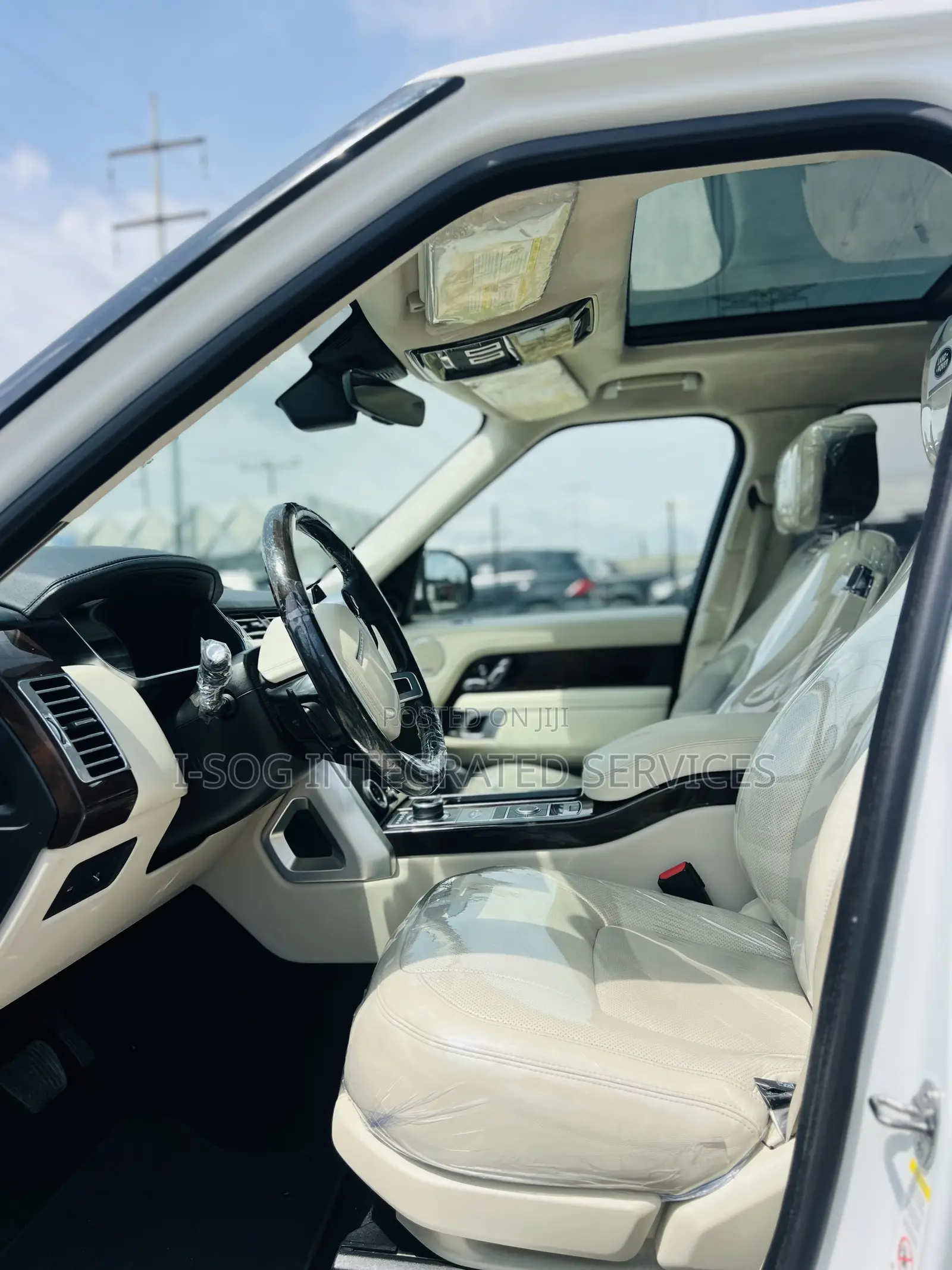 Land Rover Range Rover 5.0L V8 Supercharged 2019 White