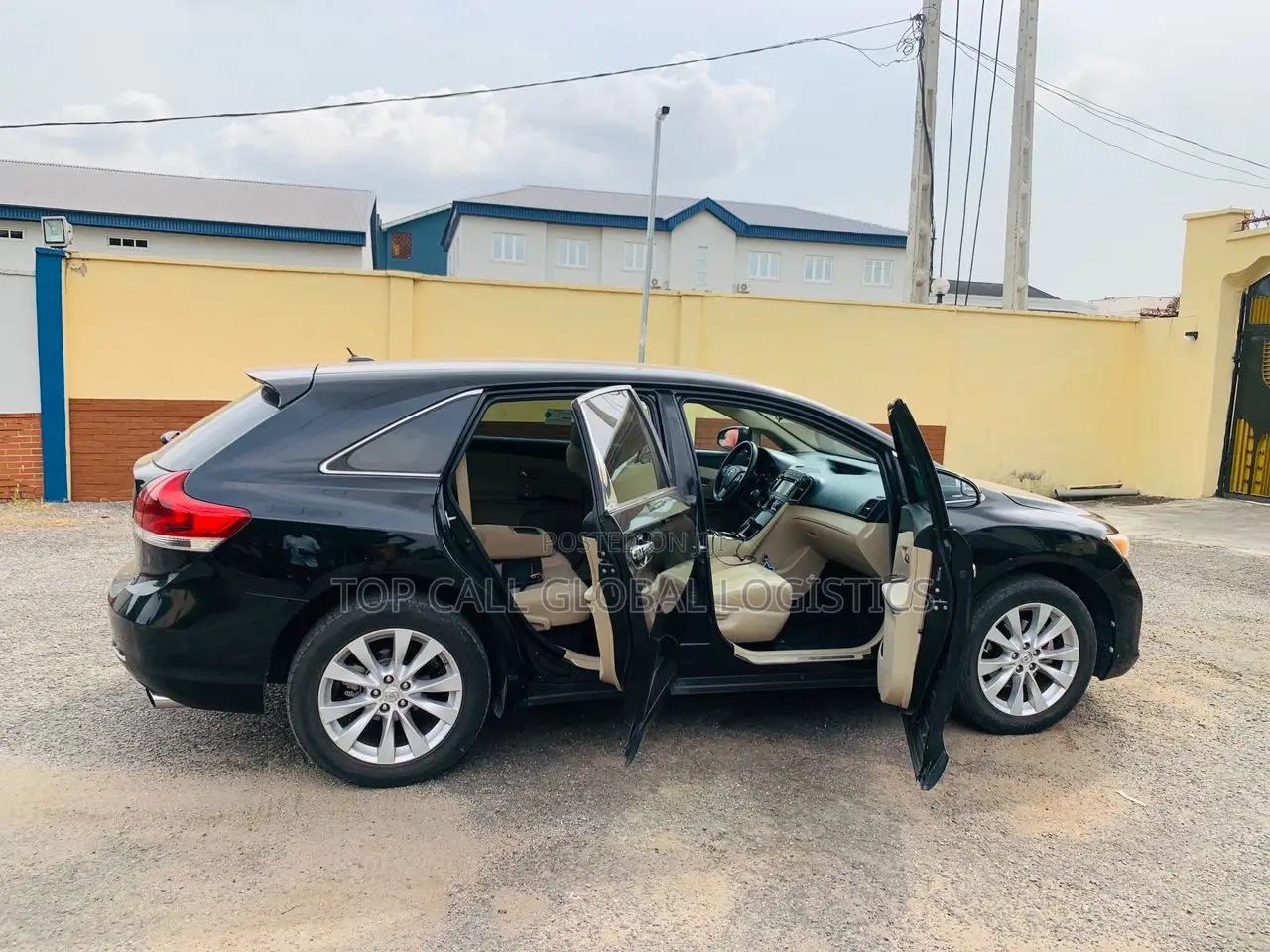 Toyota Venza LE 4dr Wagon AWD (2.7L 4cyl 6A) 2014 Black
