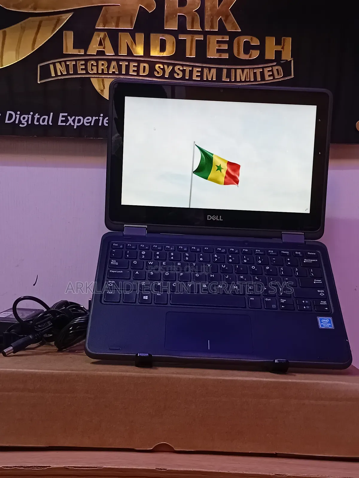 Laptop Dell Latitude 3520 8GB Intel Pentium SSD 256GB