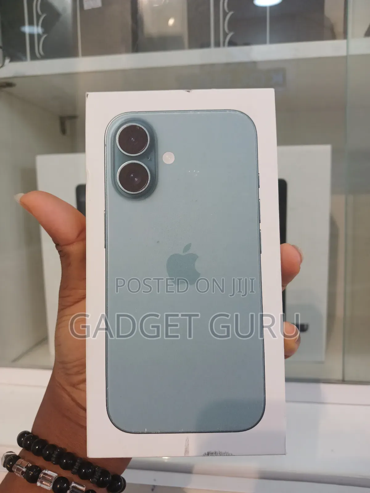 New Apple iPhone 16 128 GB Green