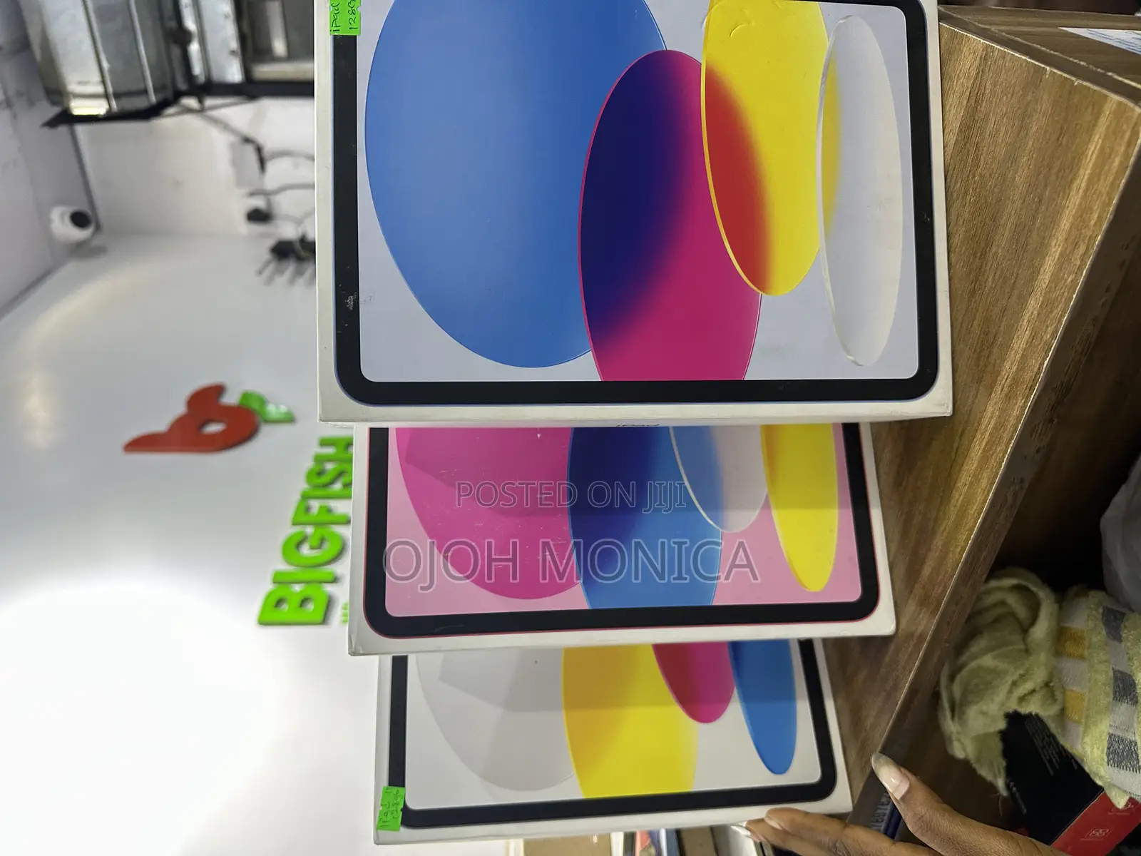 New Apple iPad (2025) 128 GB Blue