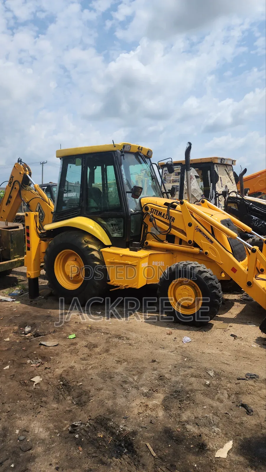 Clean Company Used JCB and Cat Backhoe for Sale